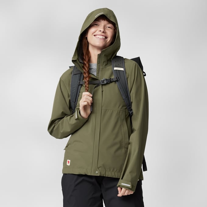 Fjallraven Women's HC Hydratic Trail Jacket in Laurel Green Women's Apparel
