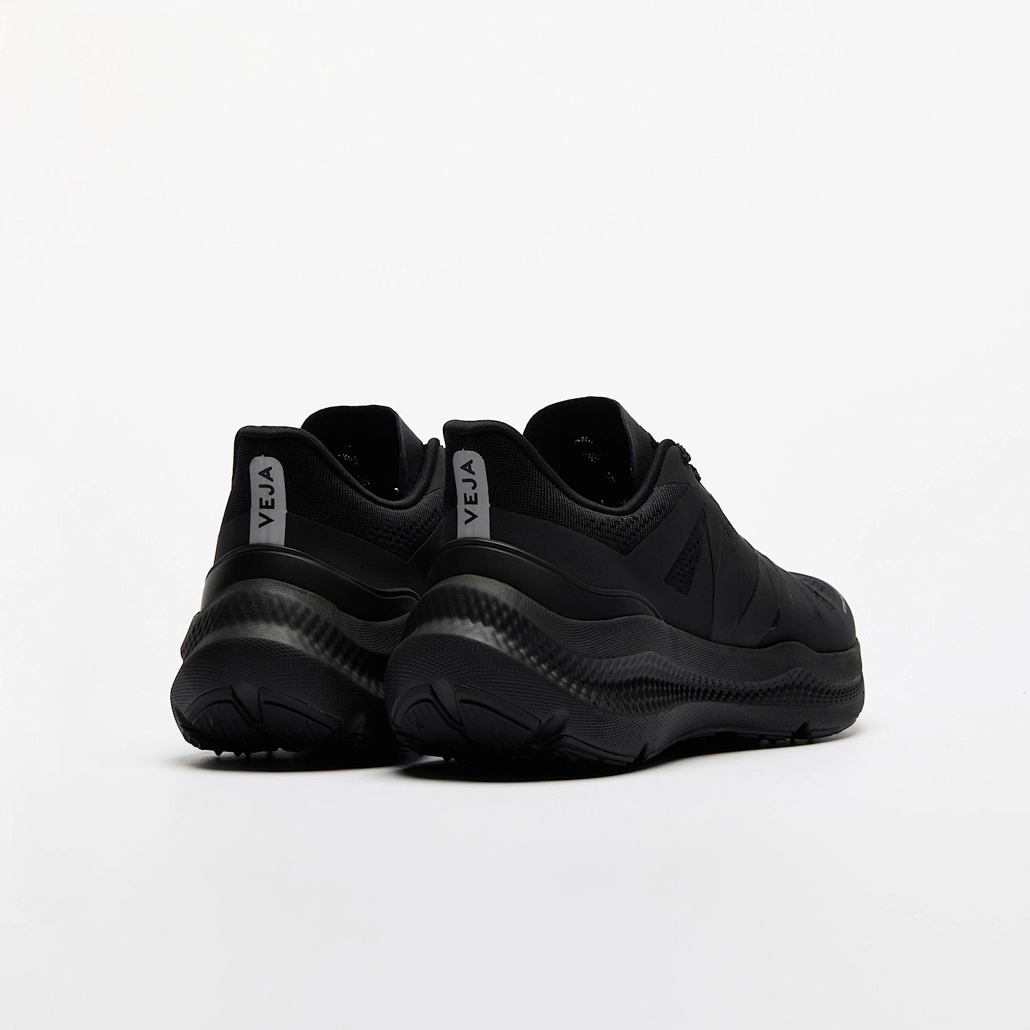 Veja Women's Condor 3 Advanced Engineered-Mesh in Full-Black