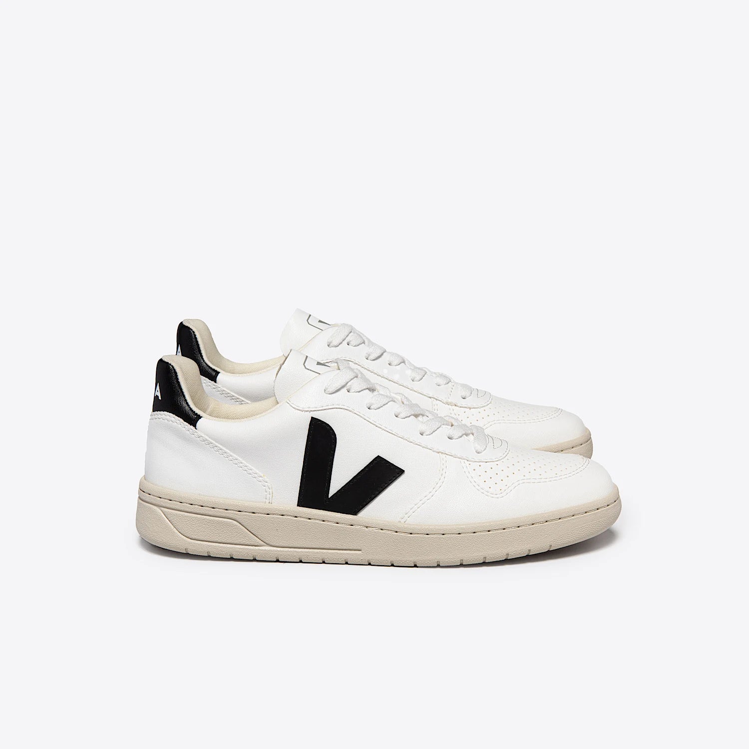Veja Women's V-10 CWL in White Black-Footprint USA