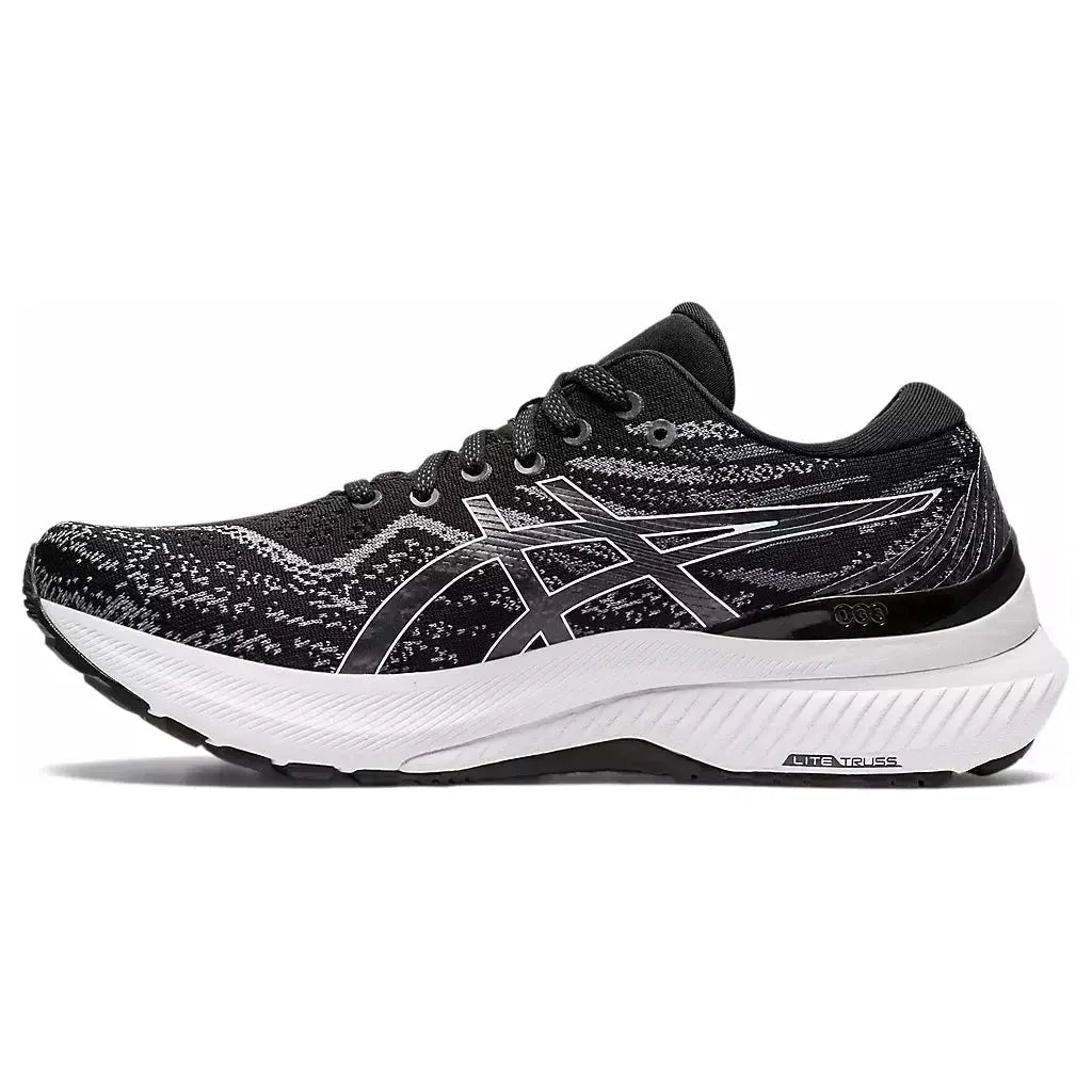 Asics Women's Gel-Kayano 29 in Black/White Women's Footwear