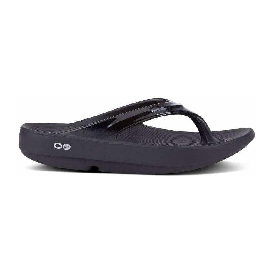 OOFOS Women's OOlala Thong Sandal in Black Women's Footwear