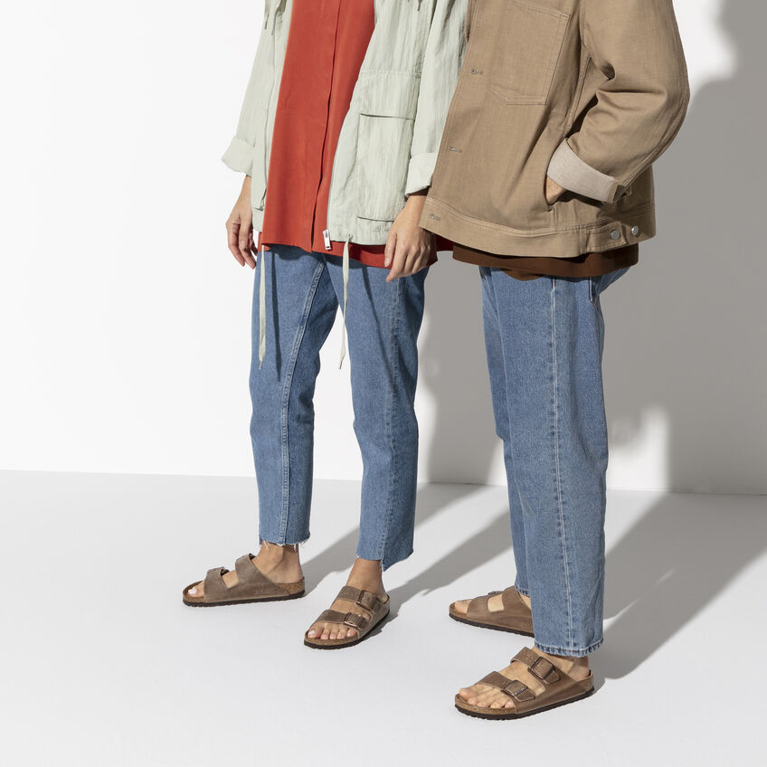 Birkenstock Arizona Oiled Leather Soft Footbed Sandal in Tobacco Brown Men's Footwear