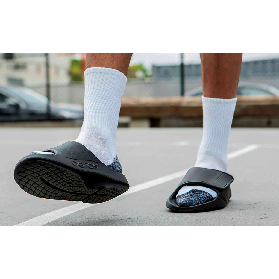 OOFOS Unisex Ooahh Sports Flex Sandals in Black Matte Men's Footwear