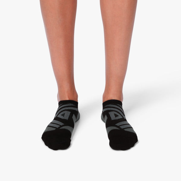 On Running Women's Low Sock in Black Shadow Sock