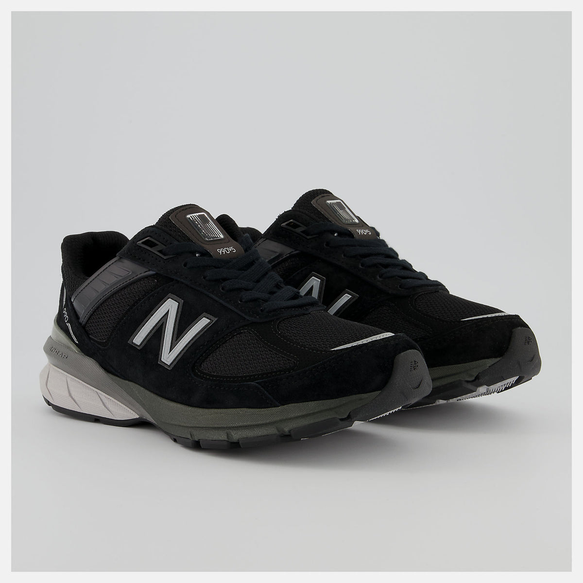 Black new balance v5 Clearance