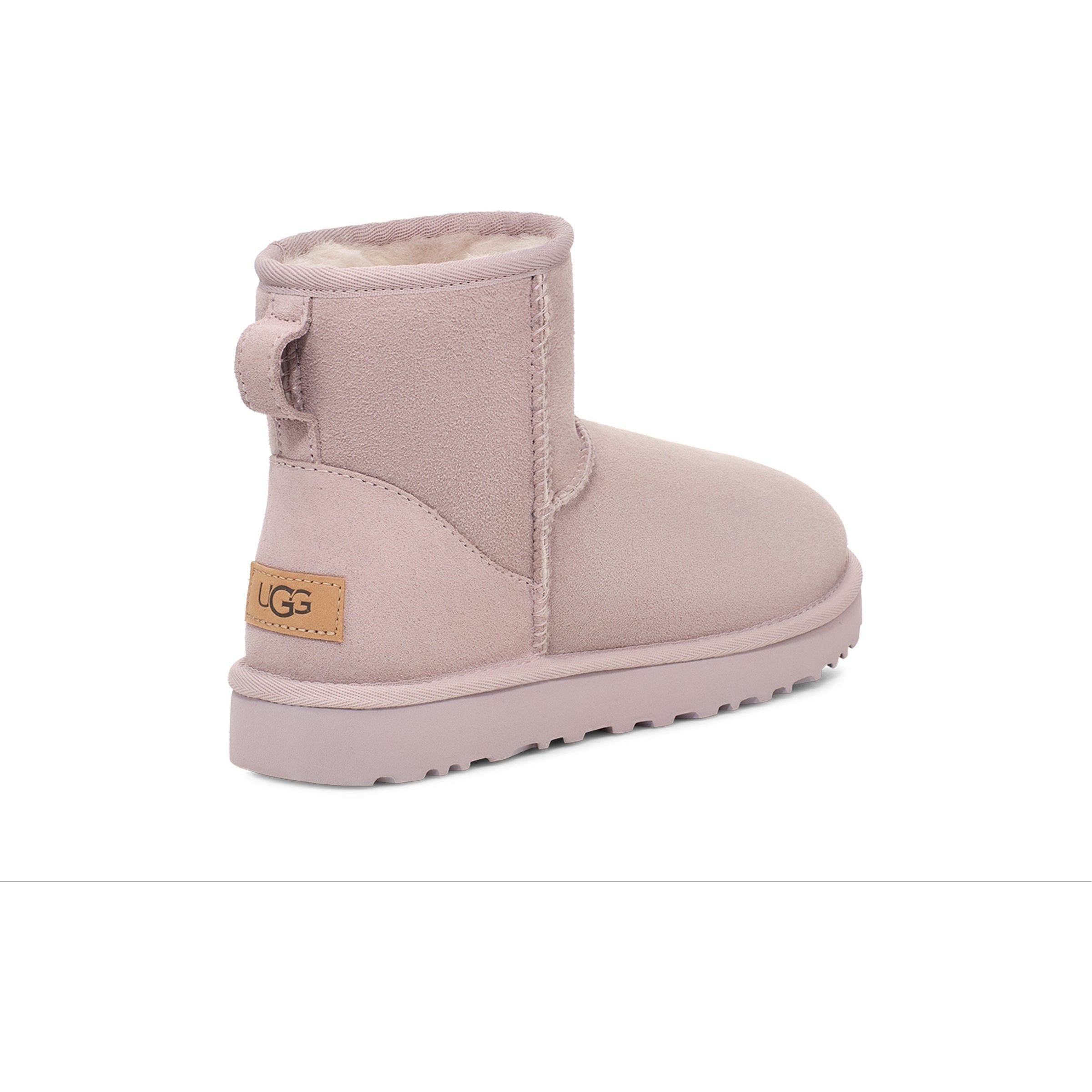 UGG Women’s Classic Mini II in Pale Smoke-Footprint USA