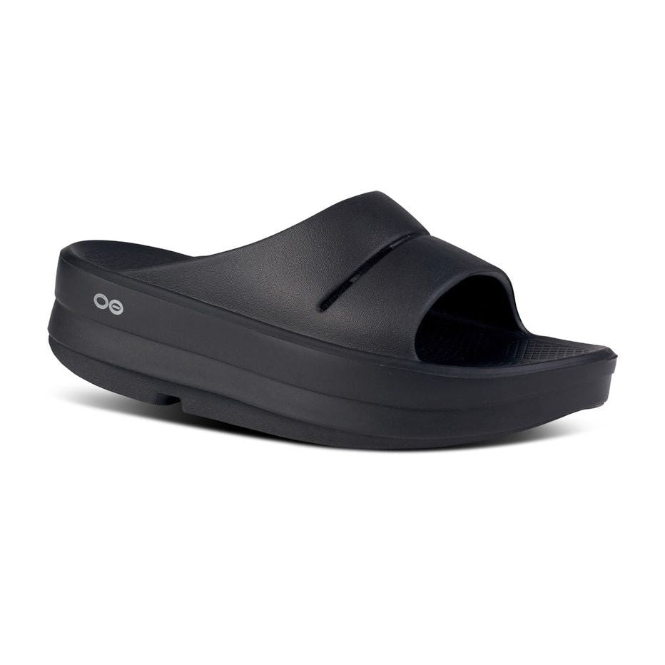 OOFOS Women's OOmega OOahh Sandal in Black