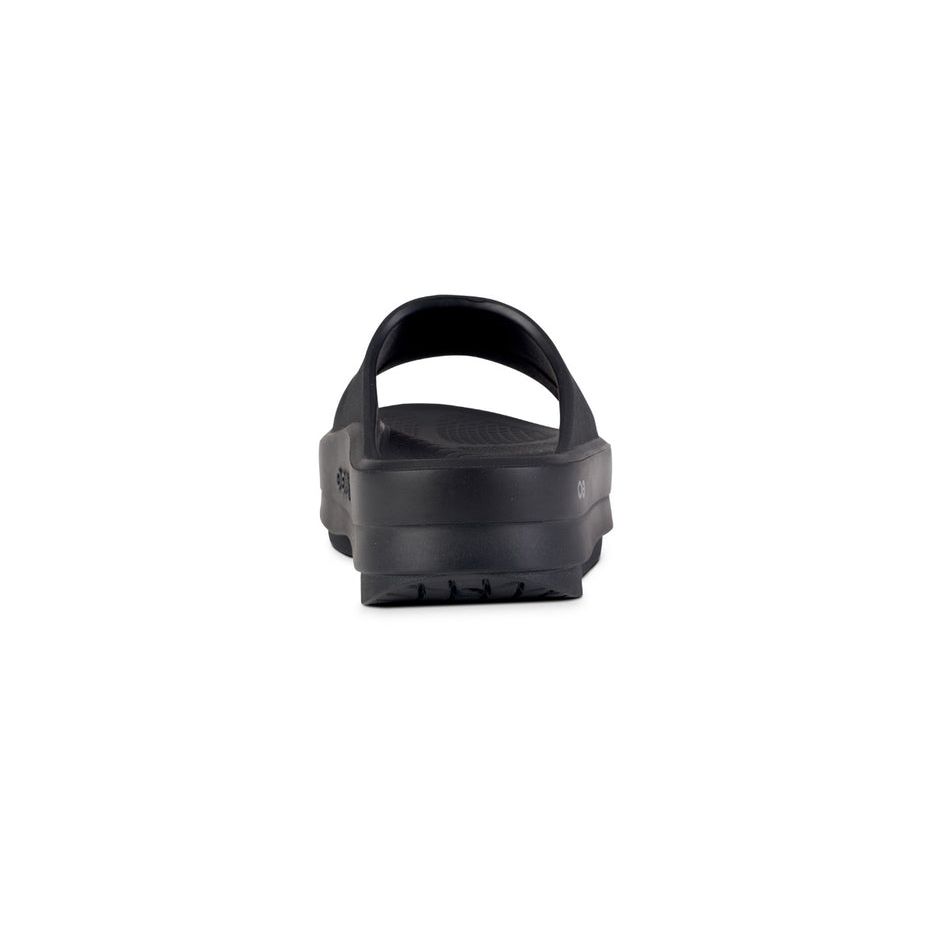OOFOS Women's OOmega OOahh Sandal in Black