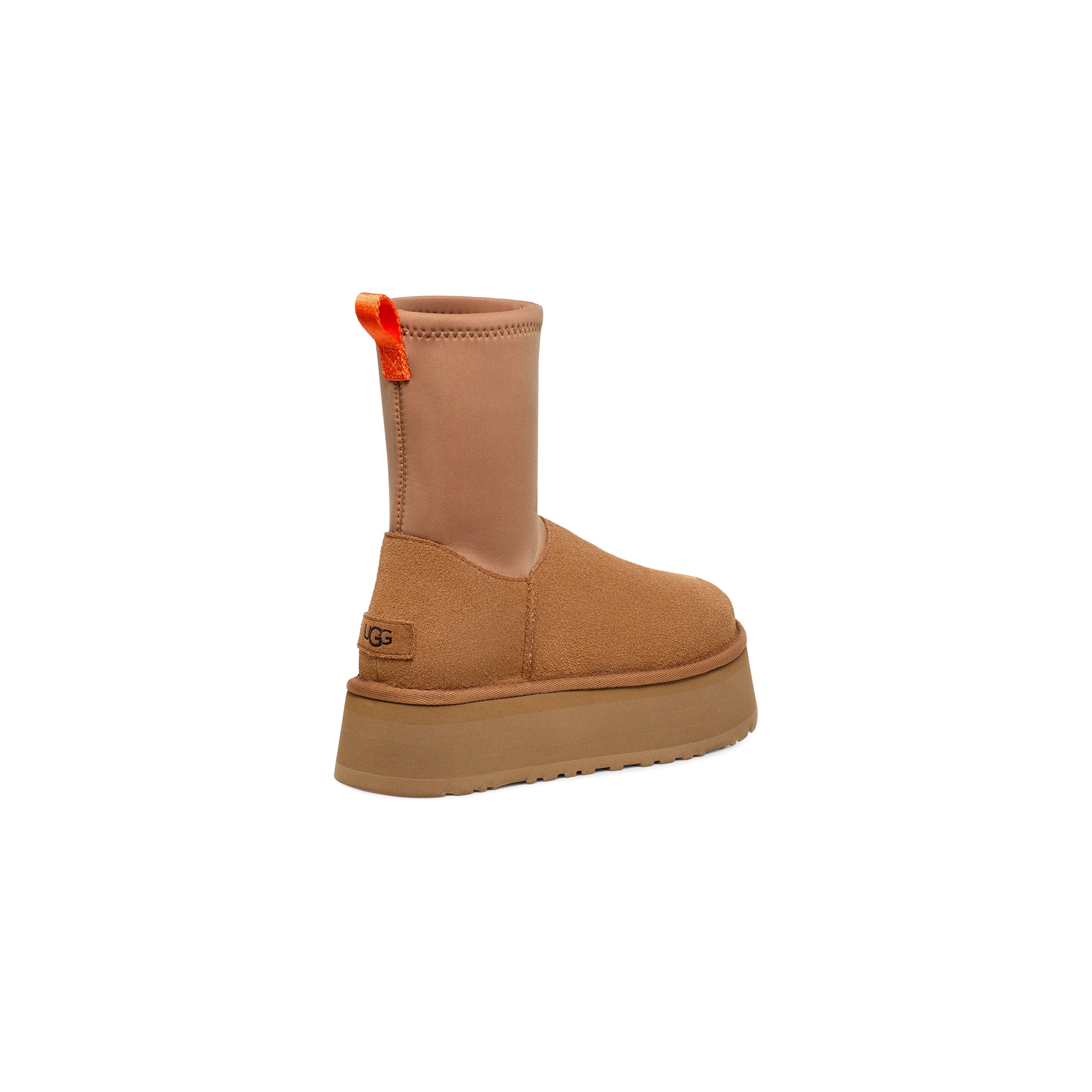 UGG Women's Classic Dipper in Chestnut  Women's Boots