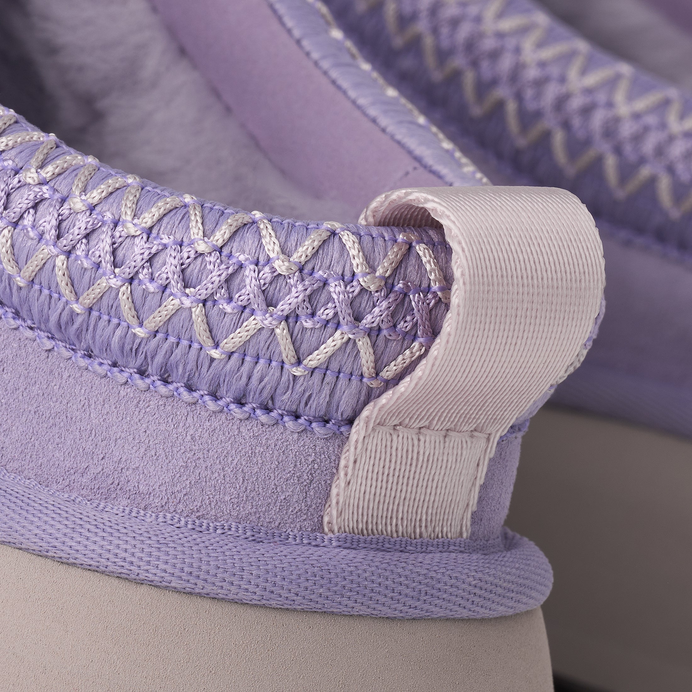 #color_warm-lilac