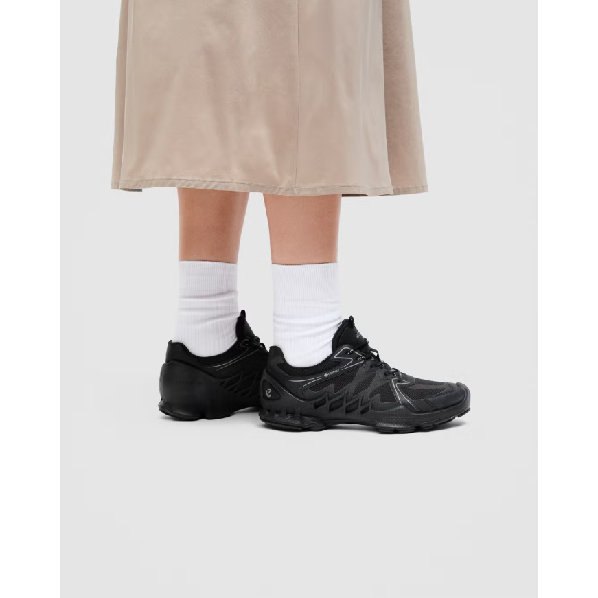 Ecco Women's Biom AEX Gore-TEX Waterproof Textile Sneaker