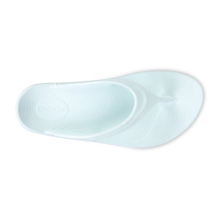 OOFOS Women's OOlala Thong Sandal in Ice
