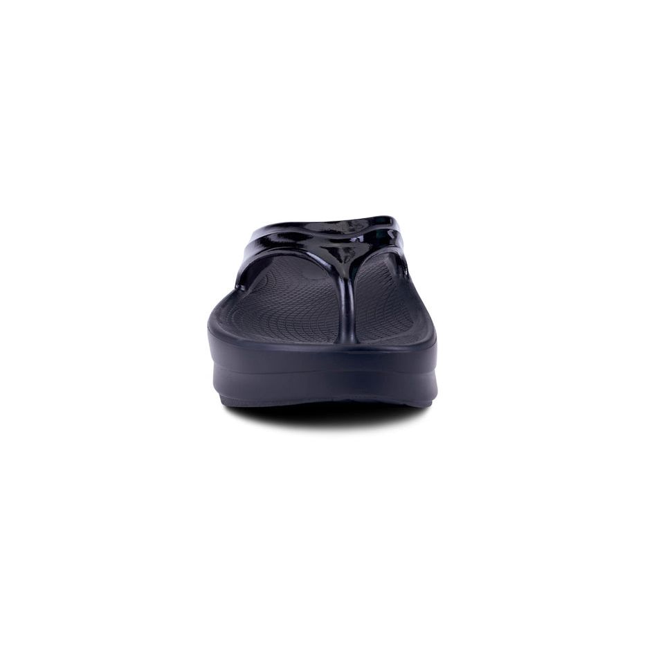 OOFOS Women's OOmega OOlala Thong Sandal in Black