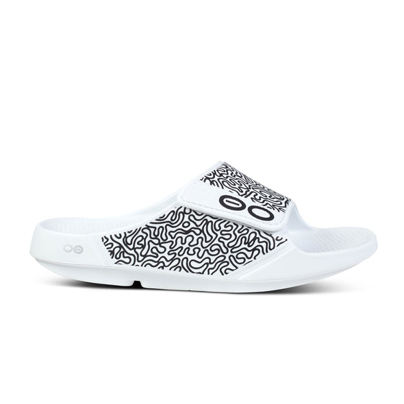 OOFOS Unisex Ooahh Sports Flex Sandals in White Labyrinth