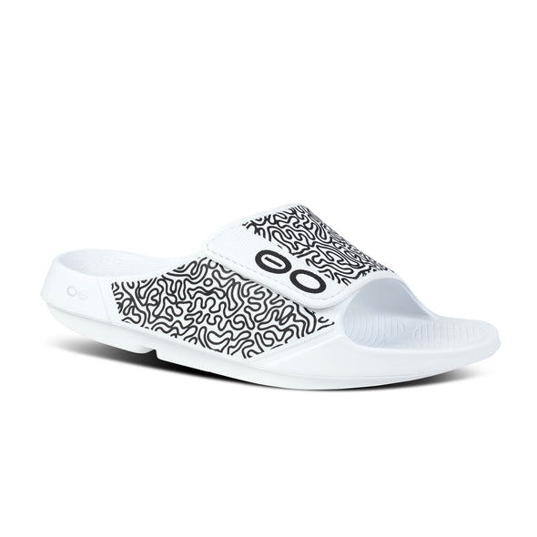 OOFOS Unisex Ooahh Sports Flex Sandals in White Labyrinth