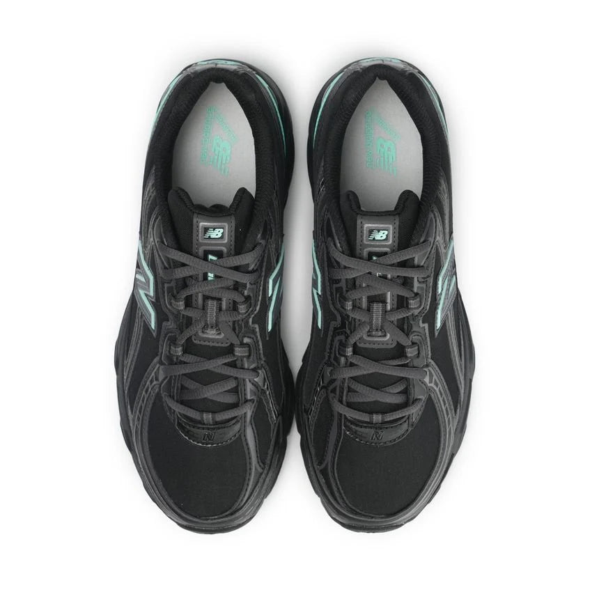 #color_black-bright-mint