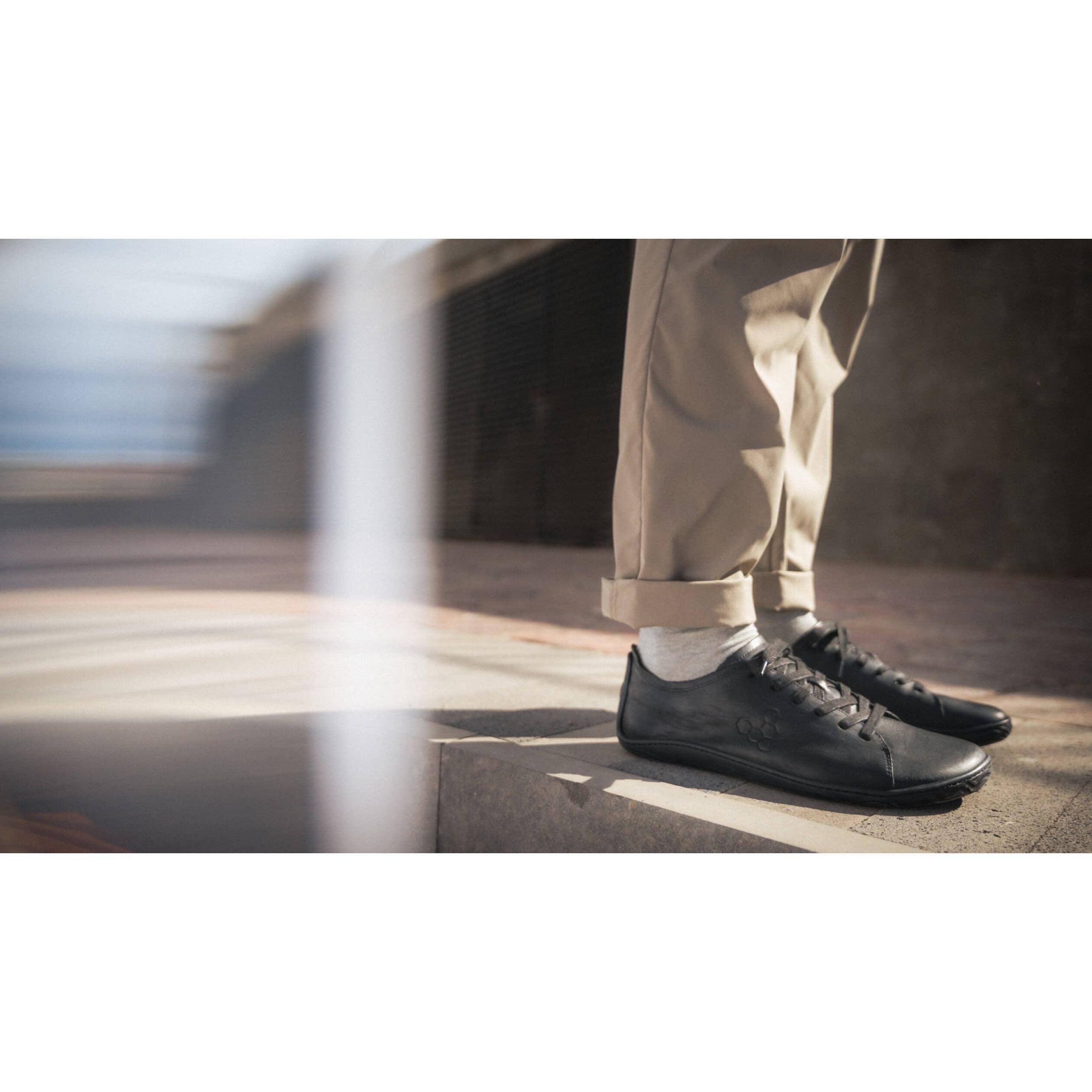 Vivobarefoot Men's Addis Shoe in Black | Footprint USA