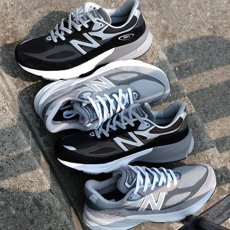 New Balance Men's Made in USA 990v6 