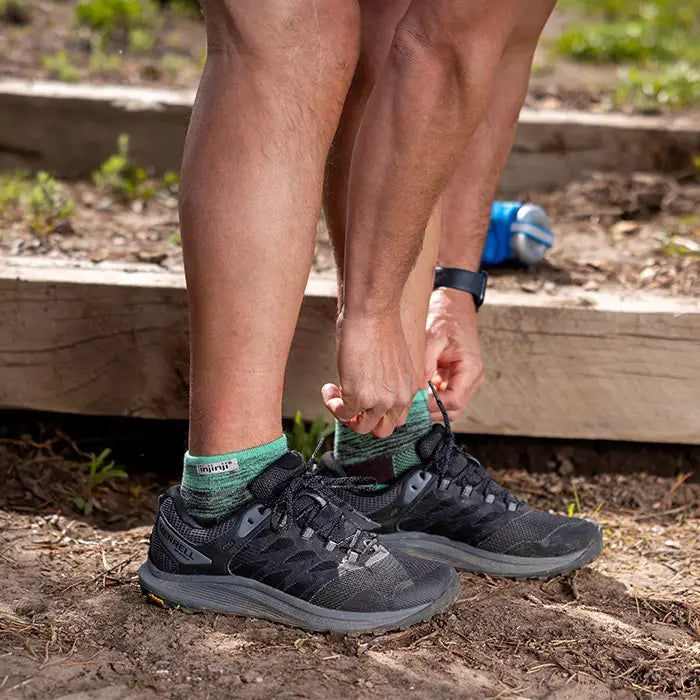 Injinji Men's Trail Midweight Mini-Crew in Mint