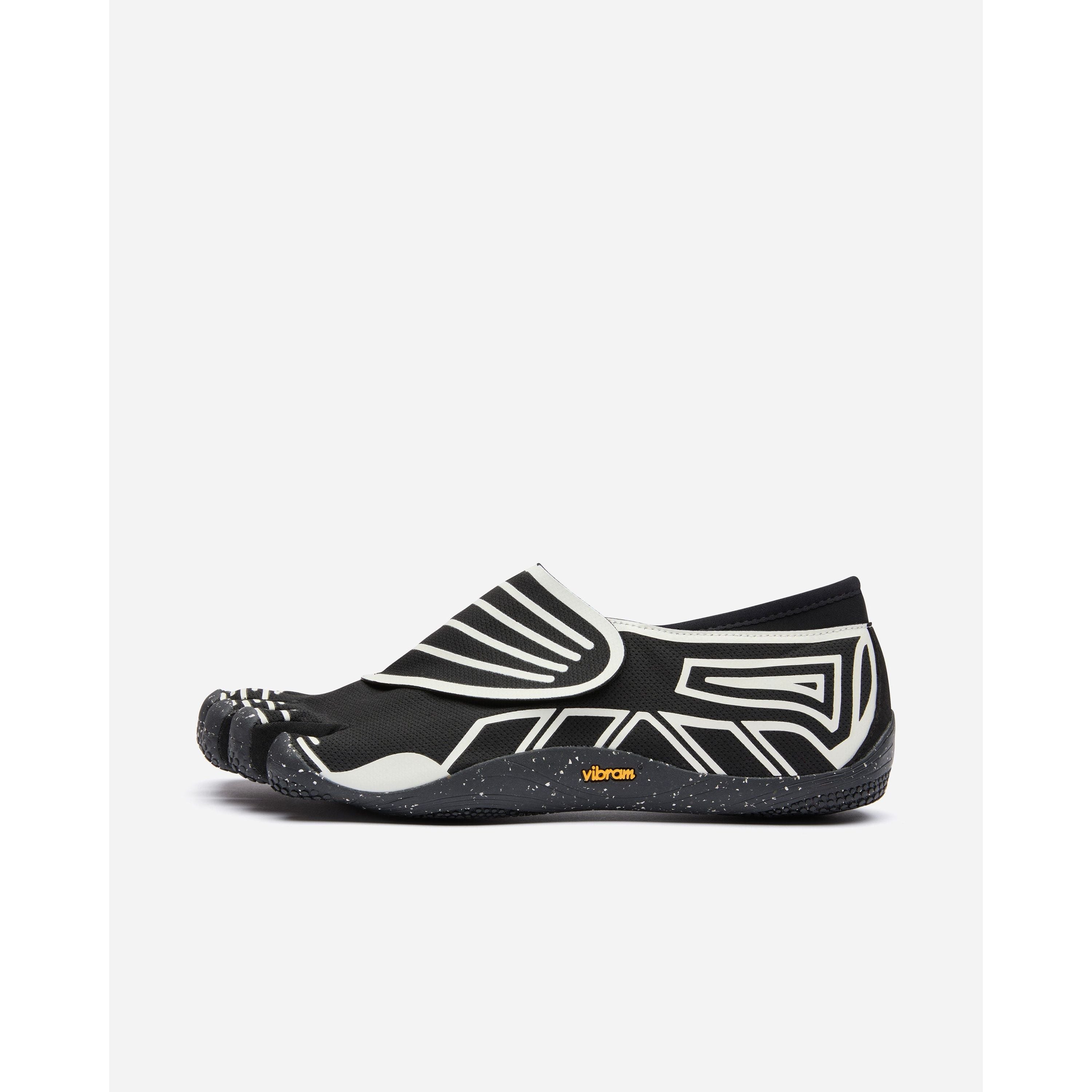#color_black-ivory-black