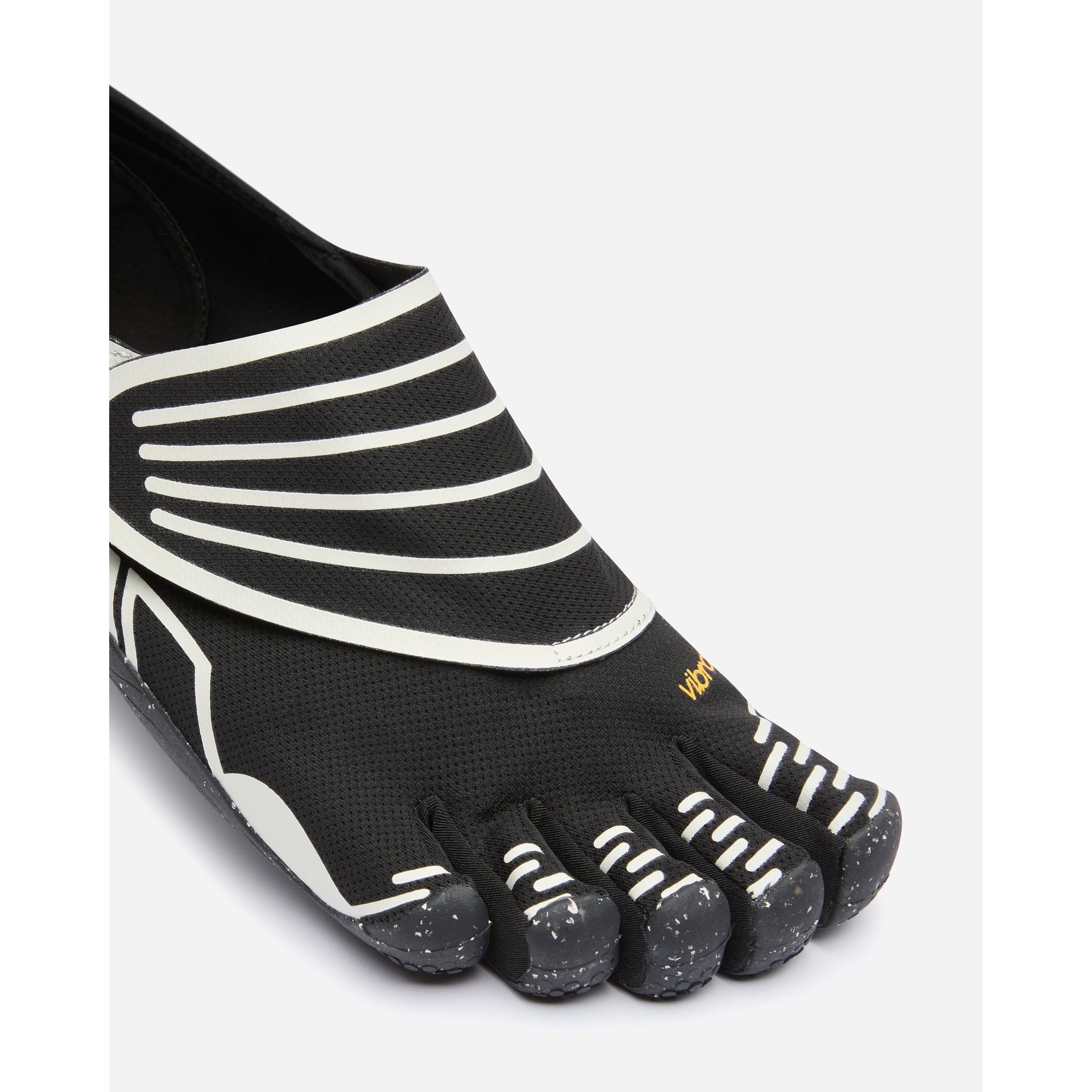 #color_black-ivory-black