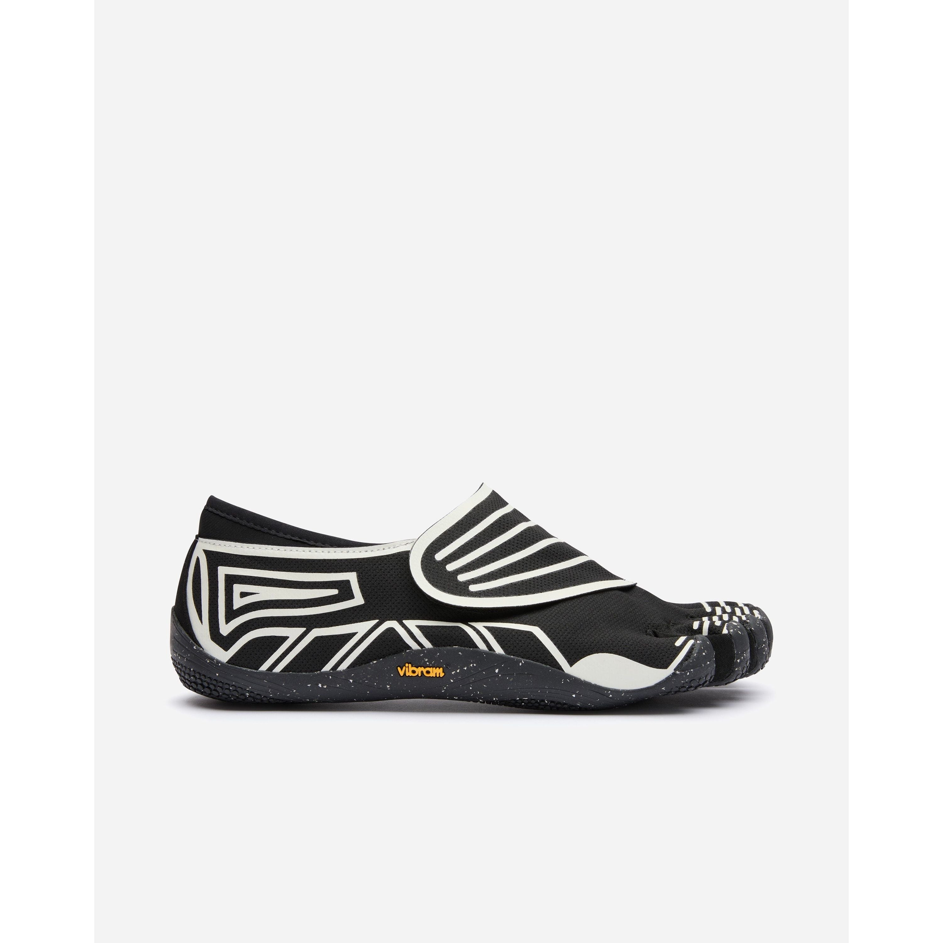 #color_black-ivory-black