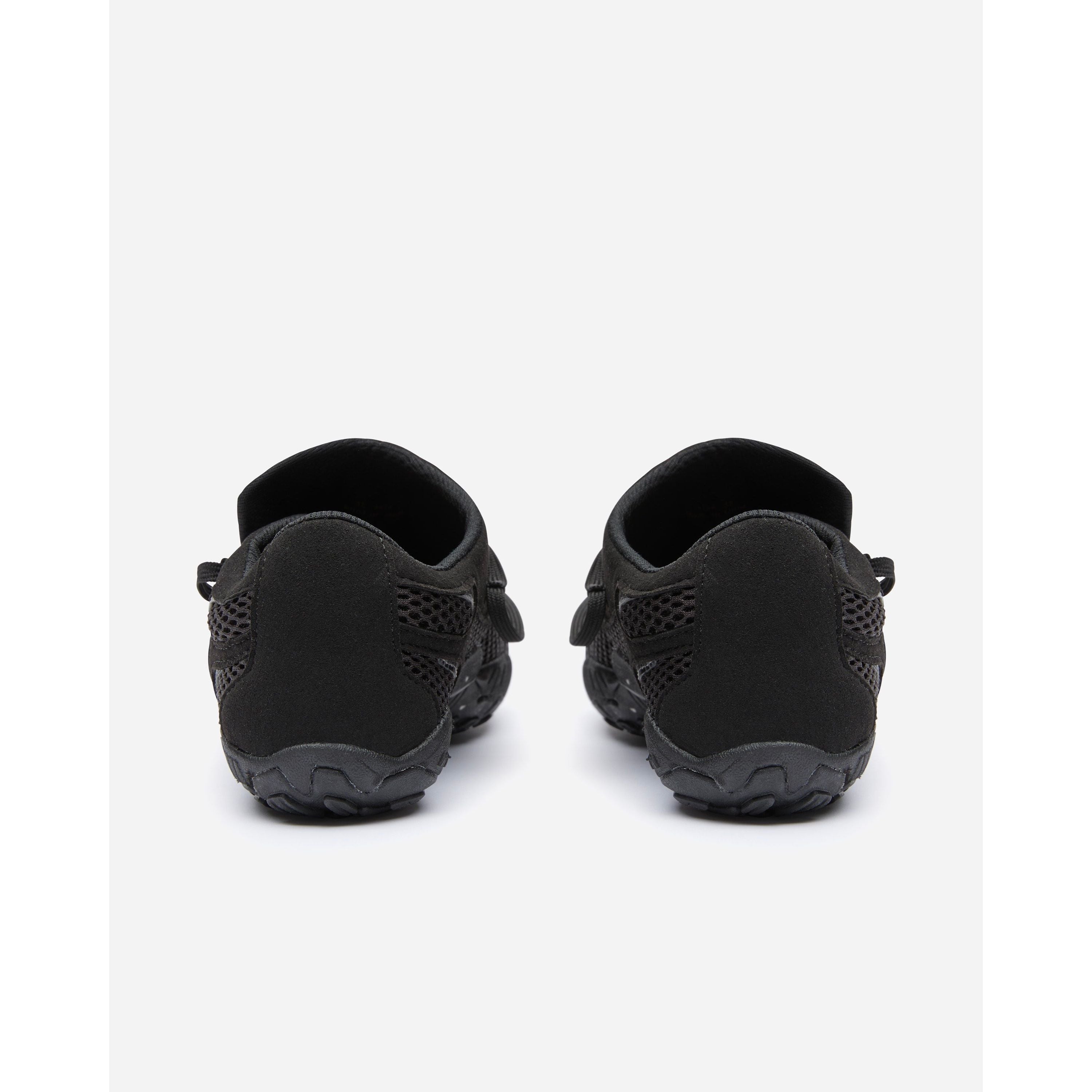 #color_black-reflective