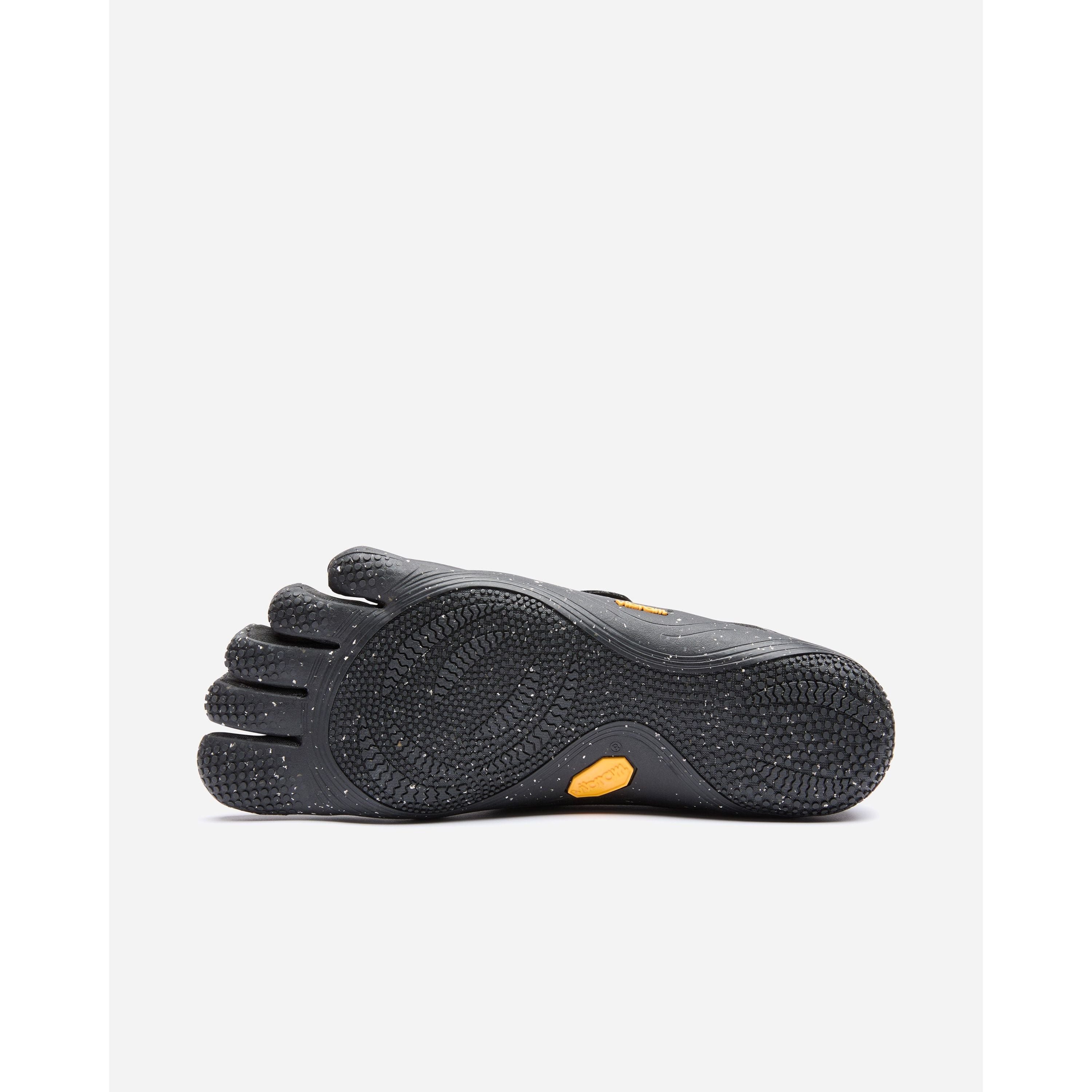 poorsole　71/4 Vibram Women's Groundsplay in Black
