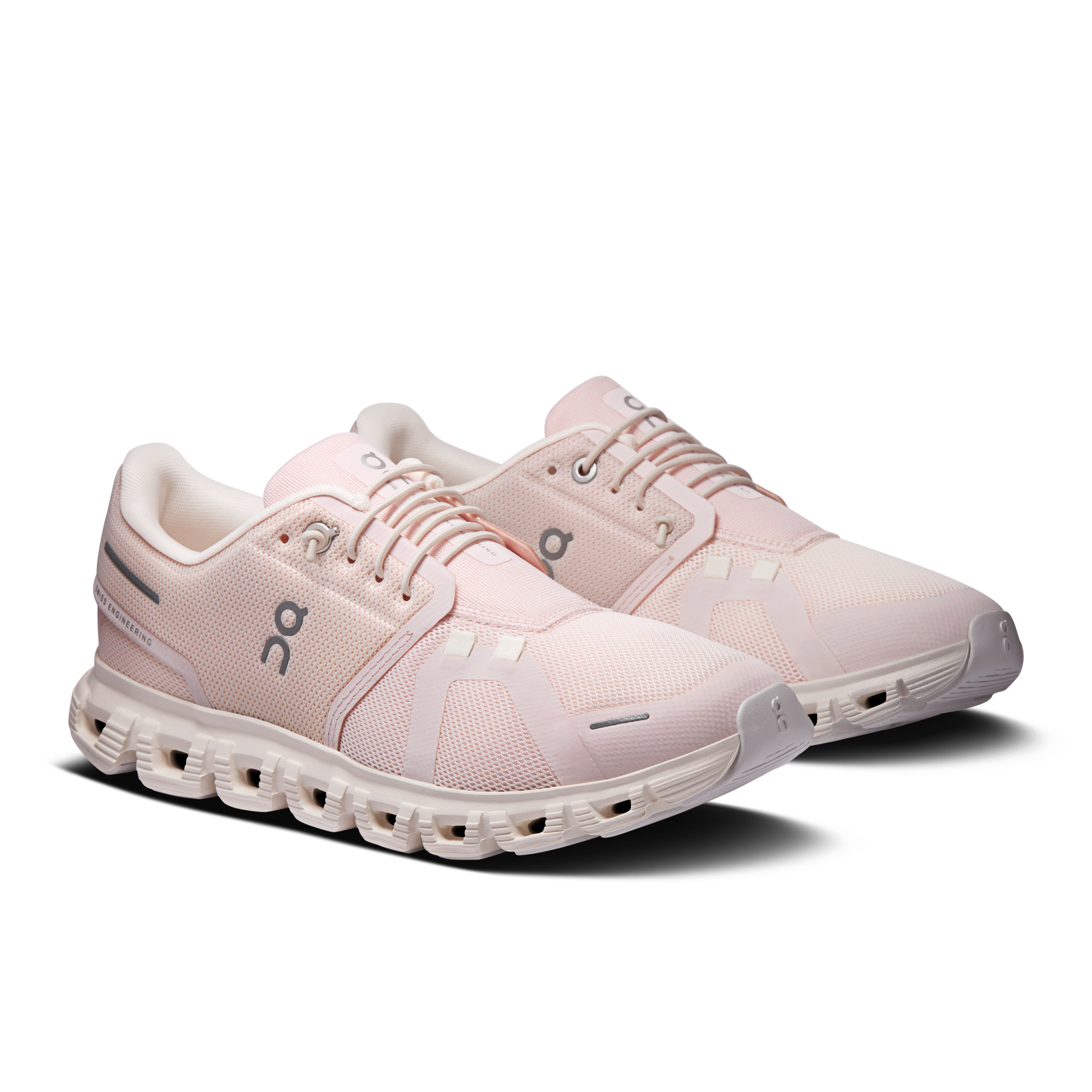 On Running Women's Cloud 6 in Salt/Gardenia