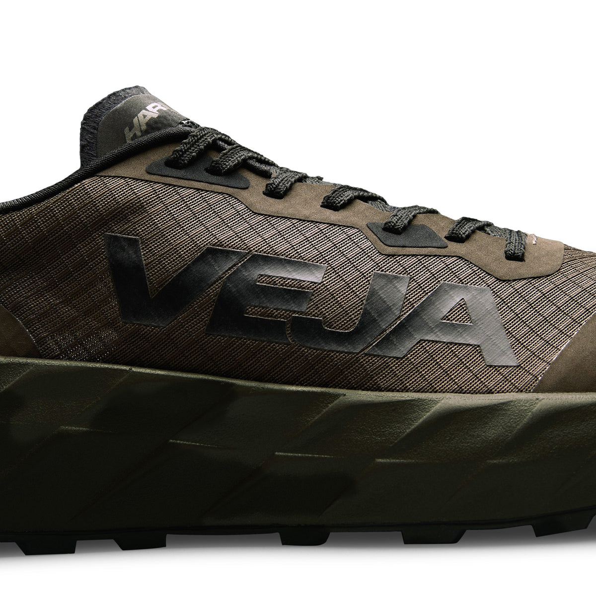 Veja Men's Harpie Trail Aesroshell in Eagle Black