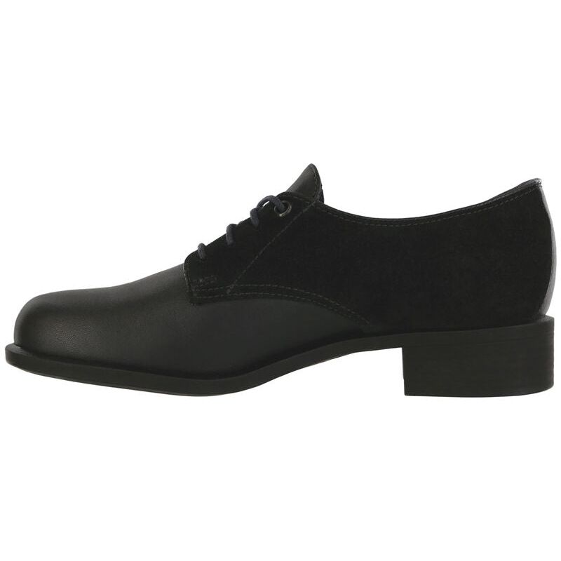 SAS Women's Annex Oxford Dress Shoe in Caviar