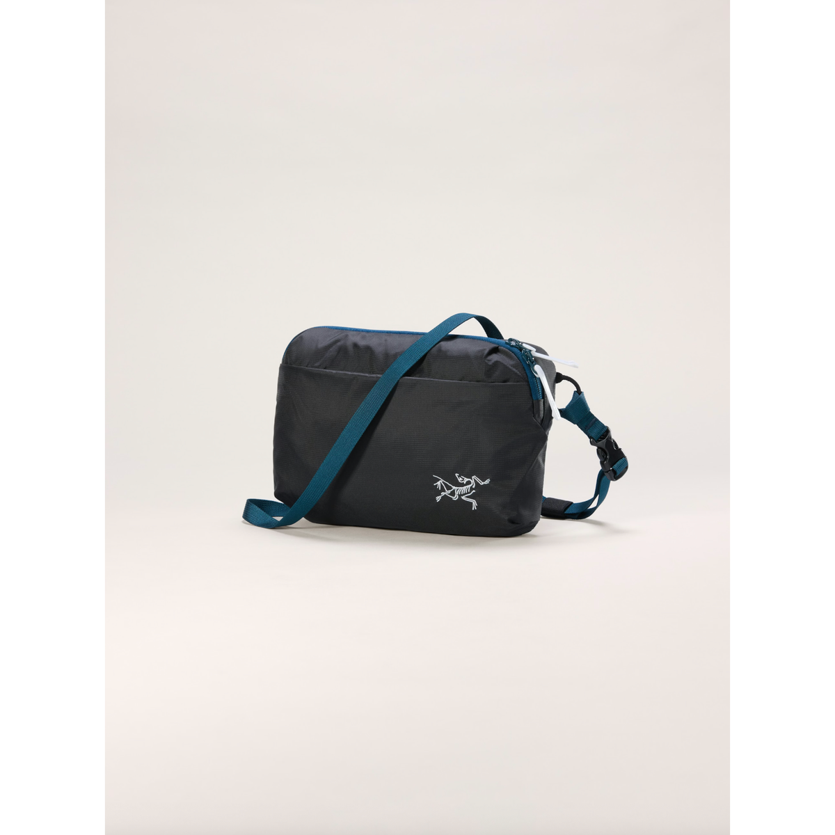 Arc'teryx Heliad Crossbody Bag in Lodestar
