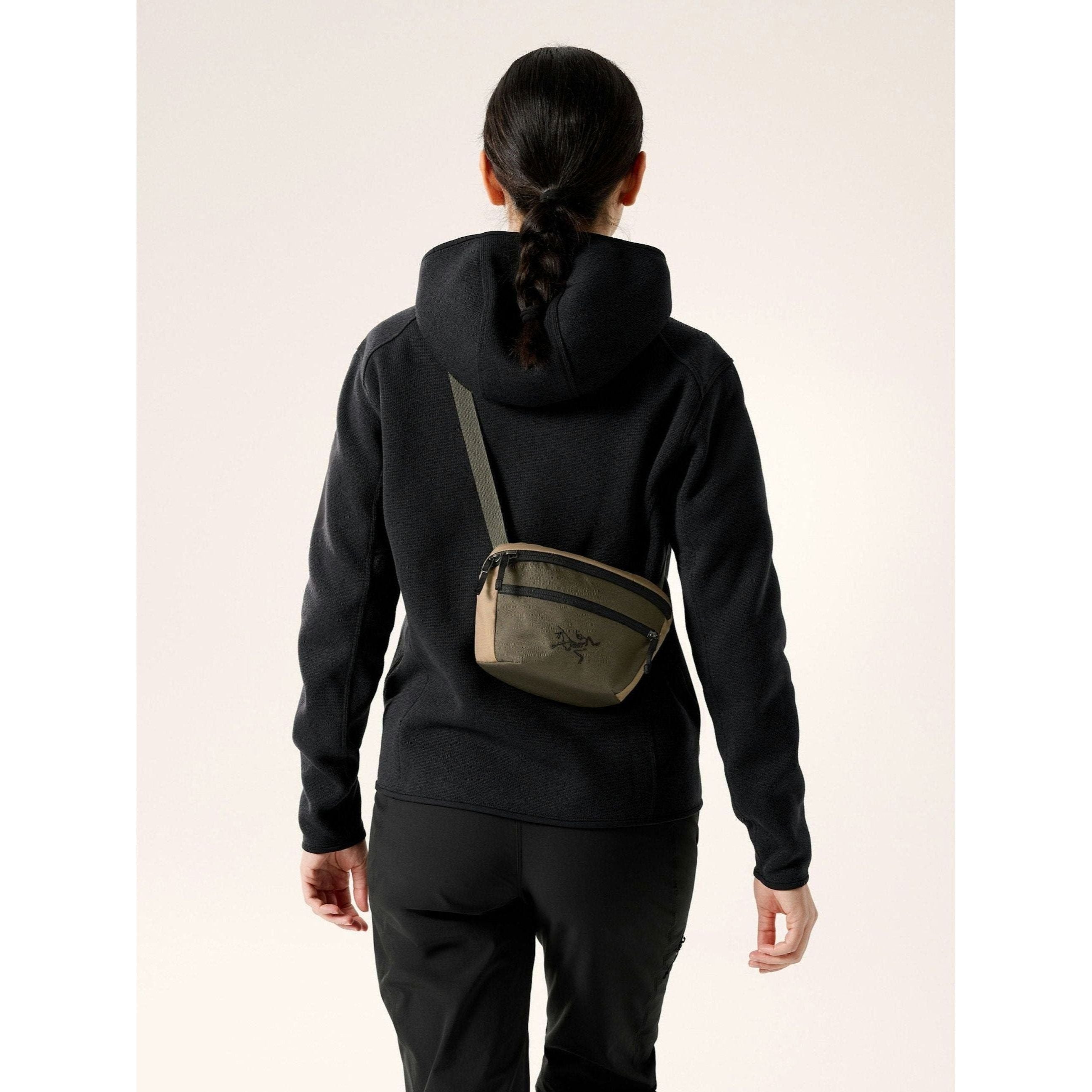 #color_tatsu-canvas-black