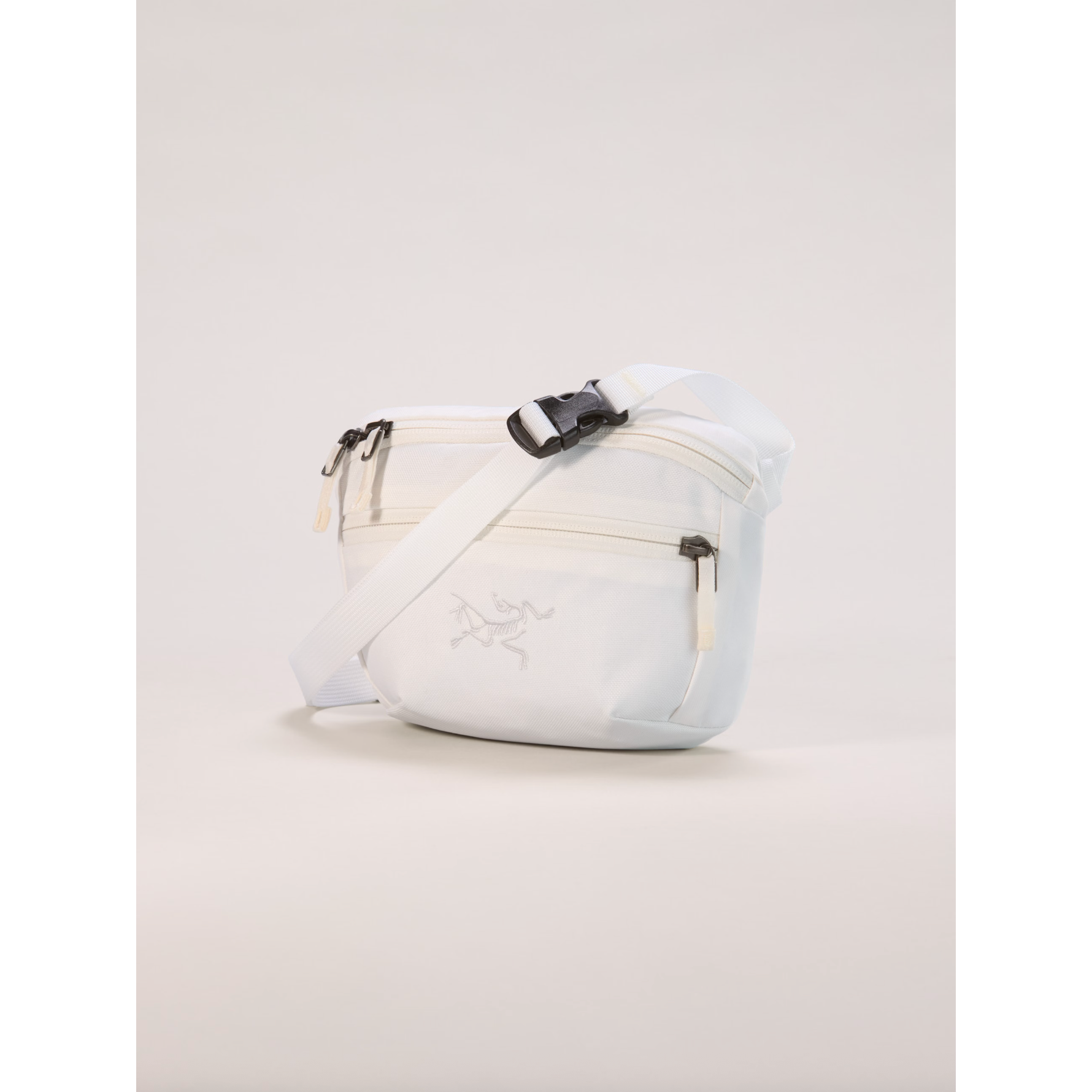 ARC’TERYX / MANTIS1 WAISTPACK レディース メンズ Amazon.com: Arc'teryx Mantis 1 Waist Pack | Versatile 1.5L Waist