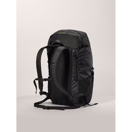 Arc_teryx_Mantis_30_Backpack_8