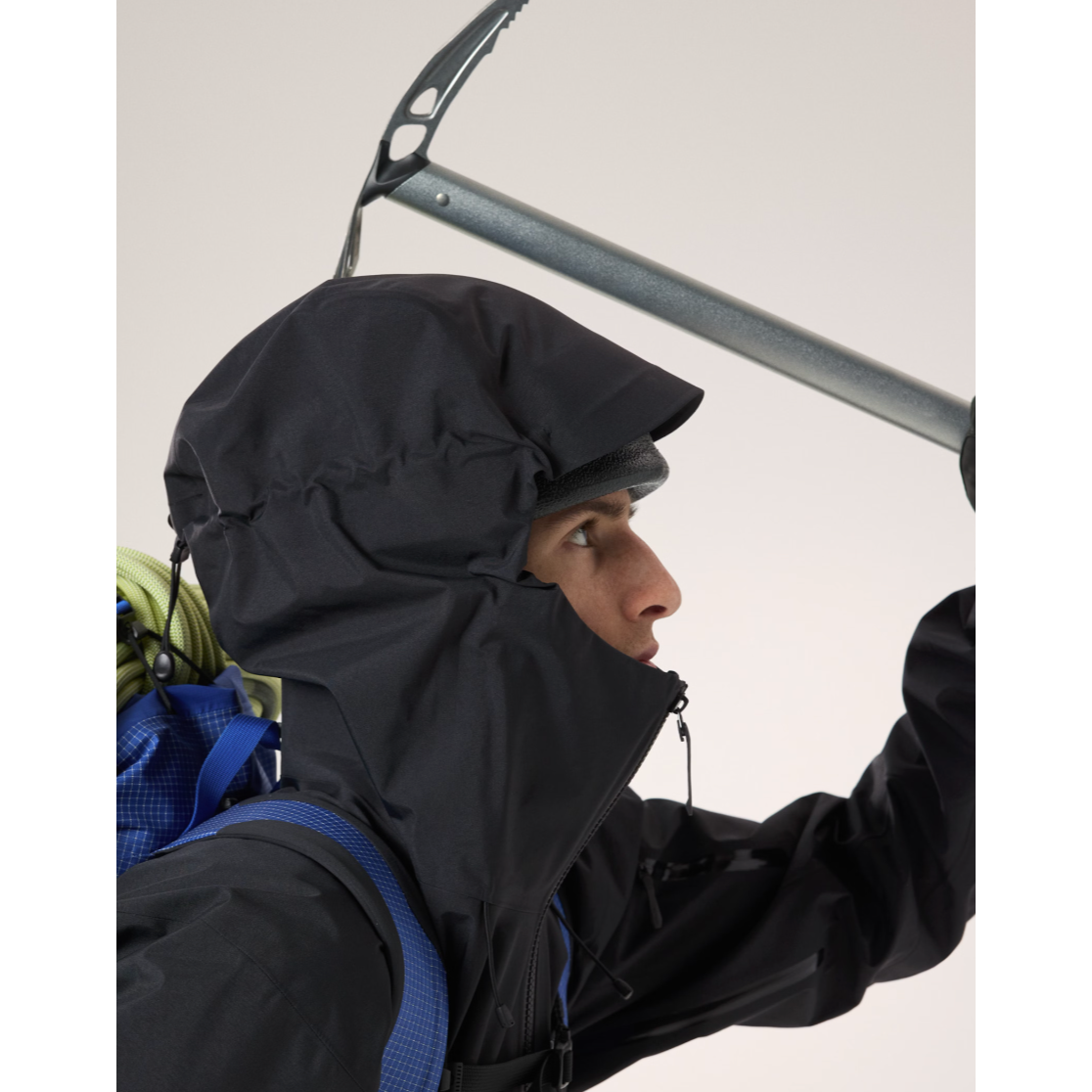 Arc'teryx Men's Alpha SV Jacket in Black Arc'teryx Men's Alpha SV Jacket in Black
