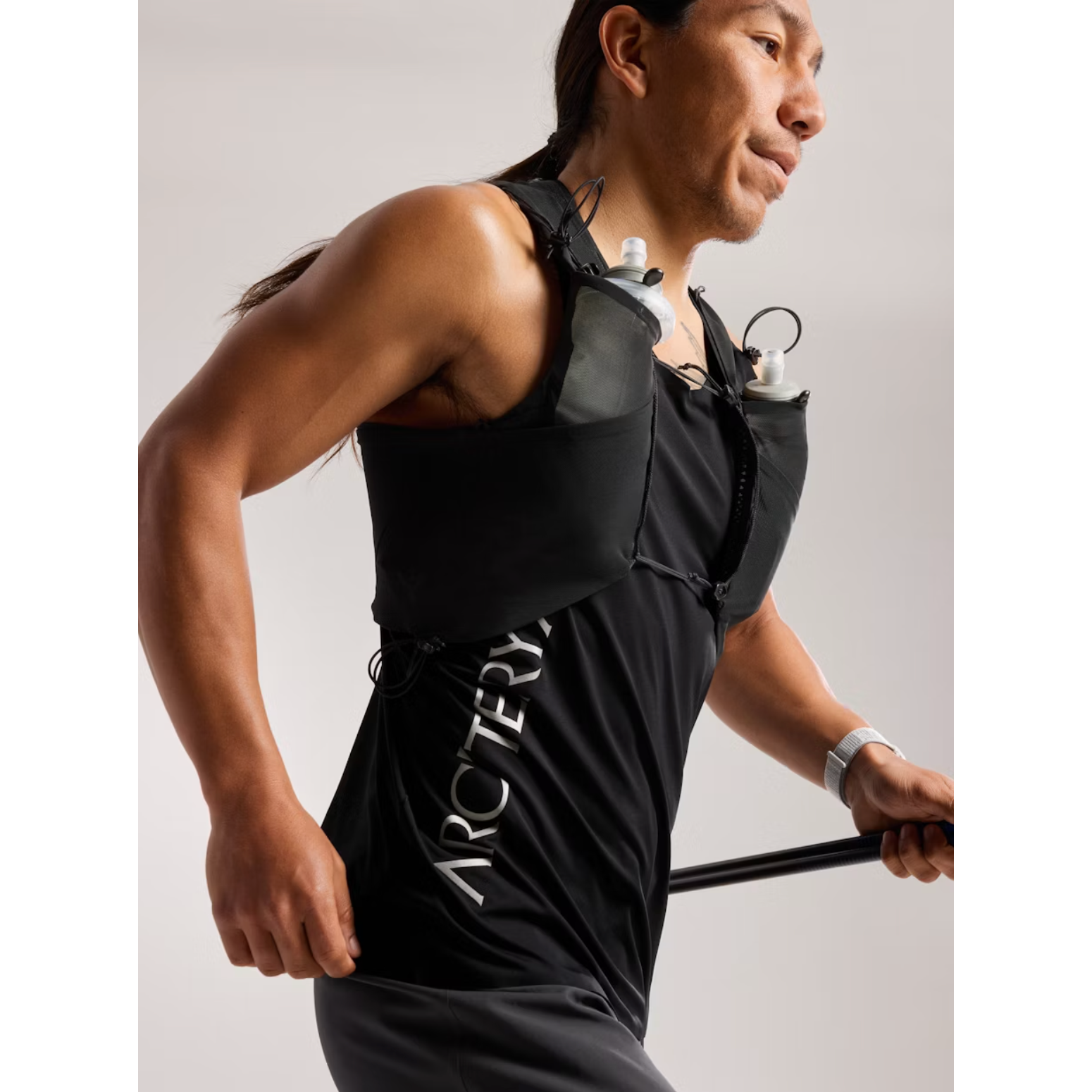 ARC'TERYX ノーバン　ダウンワードロゴ　タンク　メンズ S/P Arc'teryx Men's Norvan Downword Logo Tank