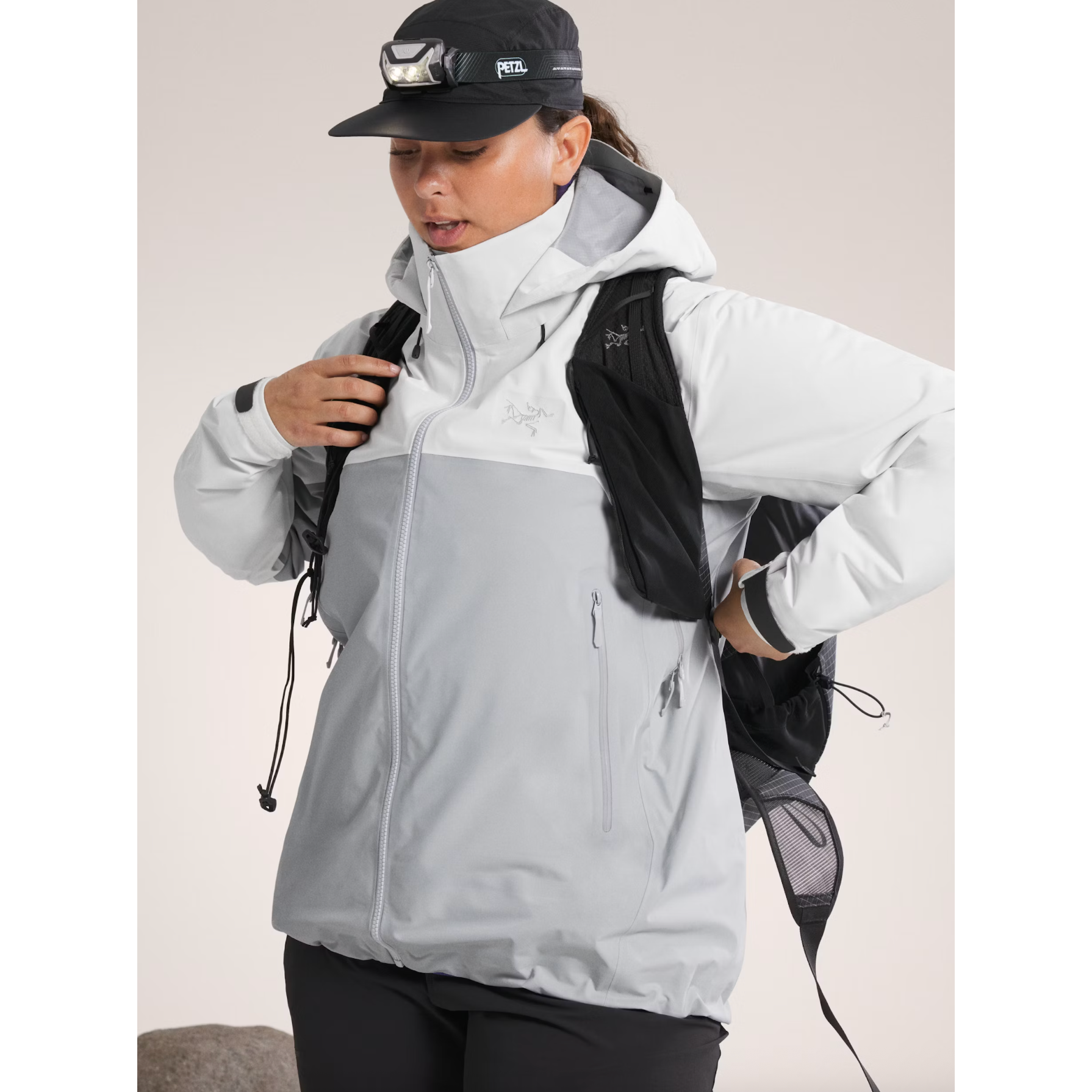 Arc'teryx Women's Beta AR Jacket in Arctic Silk/Solitude