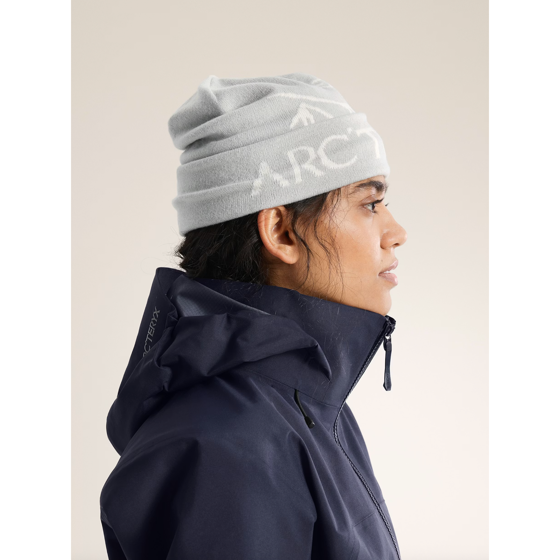 Arc'teryx Bird Word Toque in Solitude/Arctic Silk Arc'teryx Bird Word Toque in Solitude/Arctic Silk