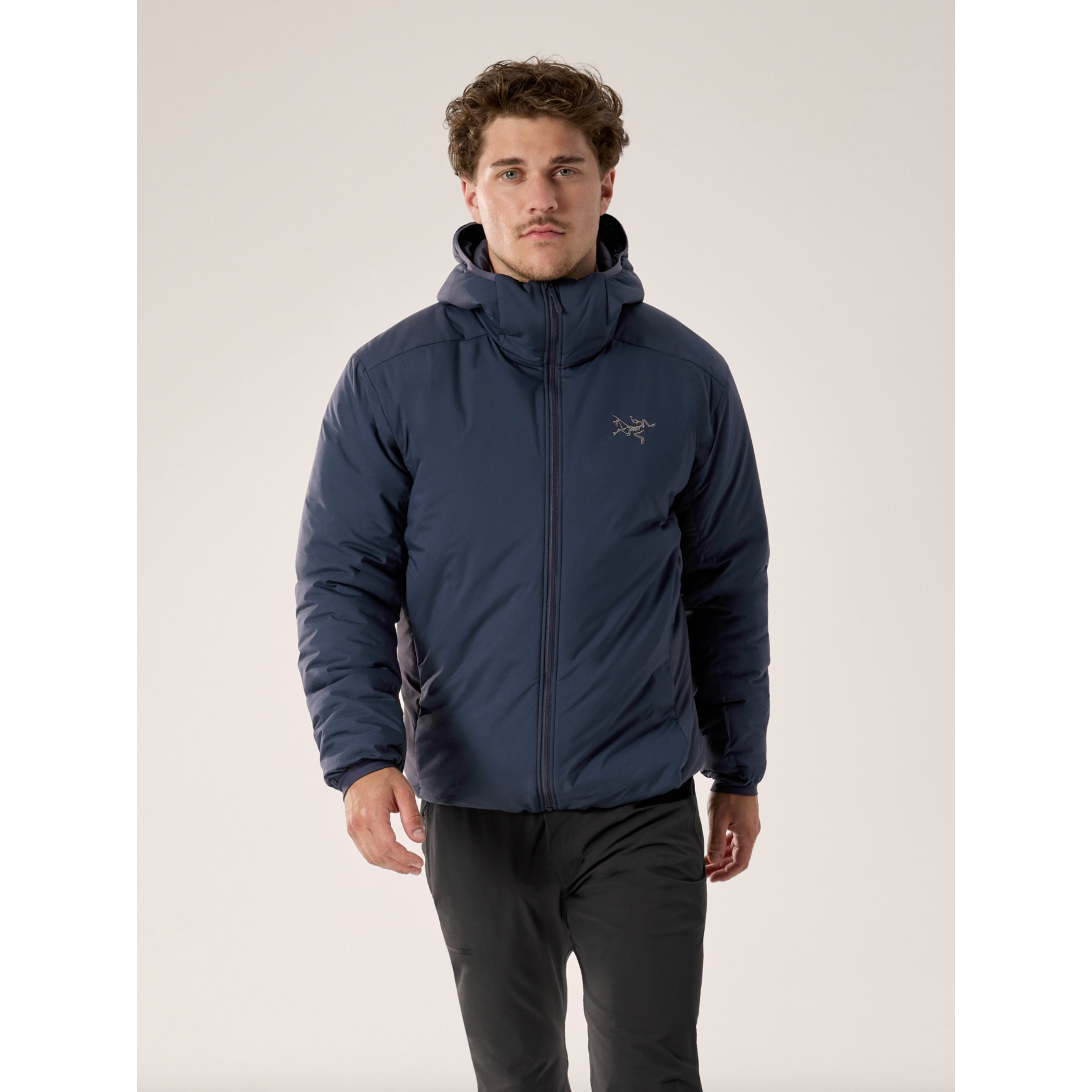 Arc'teryx Men's Atom SV Hoody in Black Sapphire