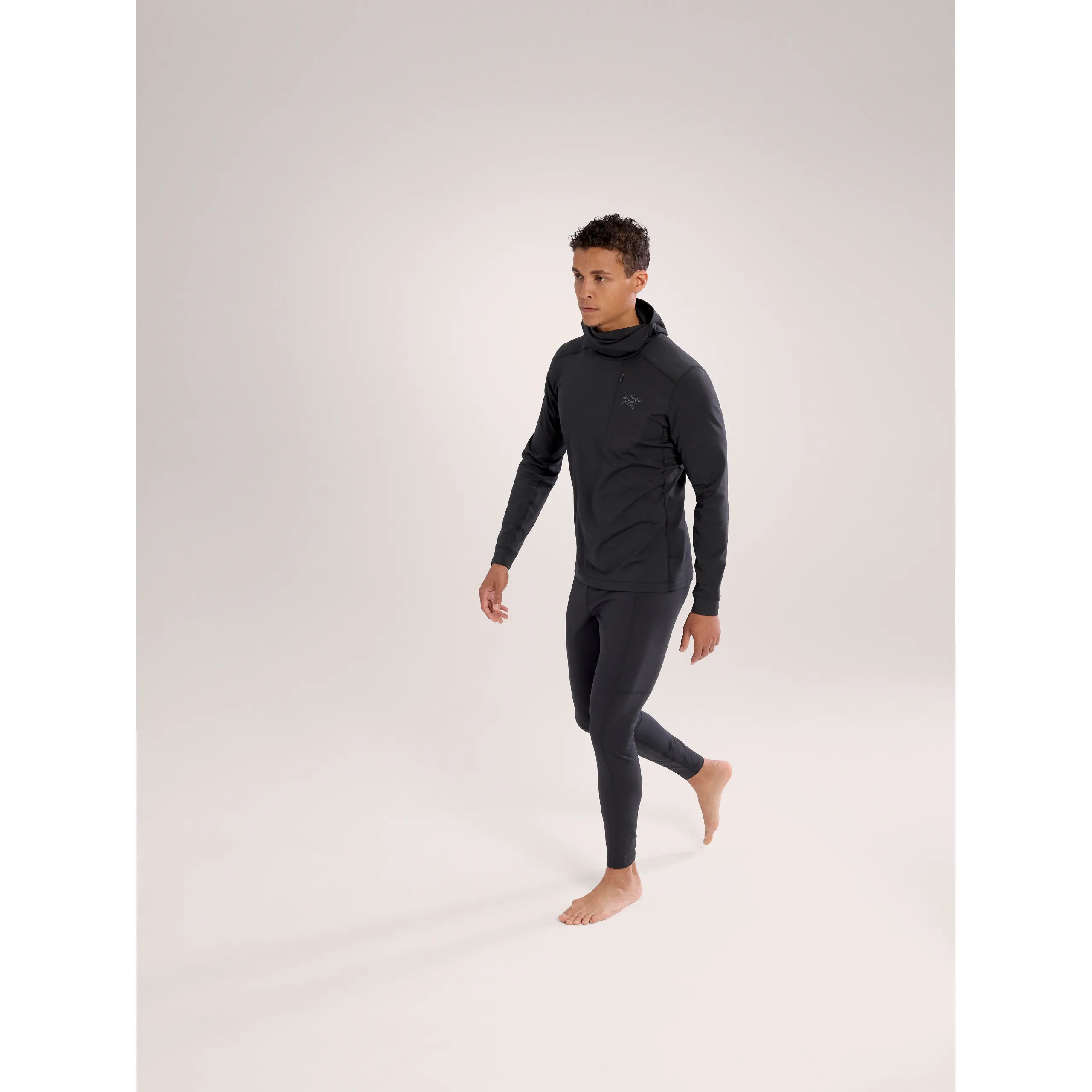 Arc'teryx Men's Rho LT Hoody in Black
