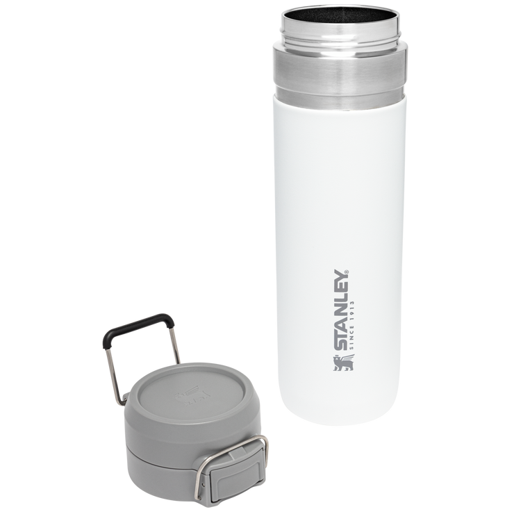 Stanley Quick Flip Go Bottle 24oz in Polar