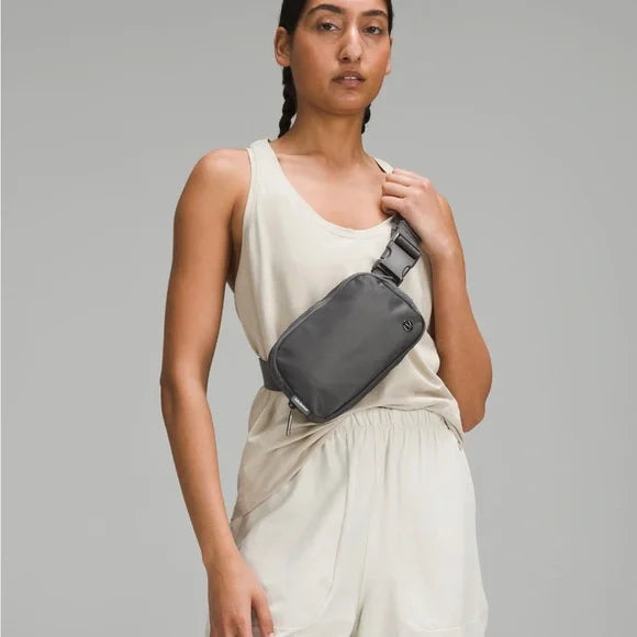 #color_traverse-grey