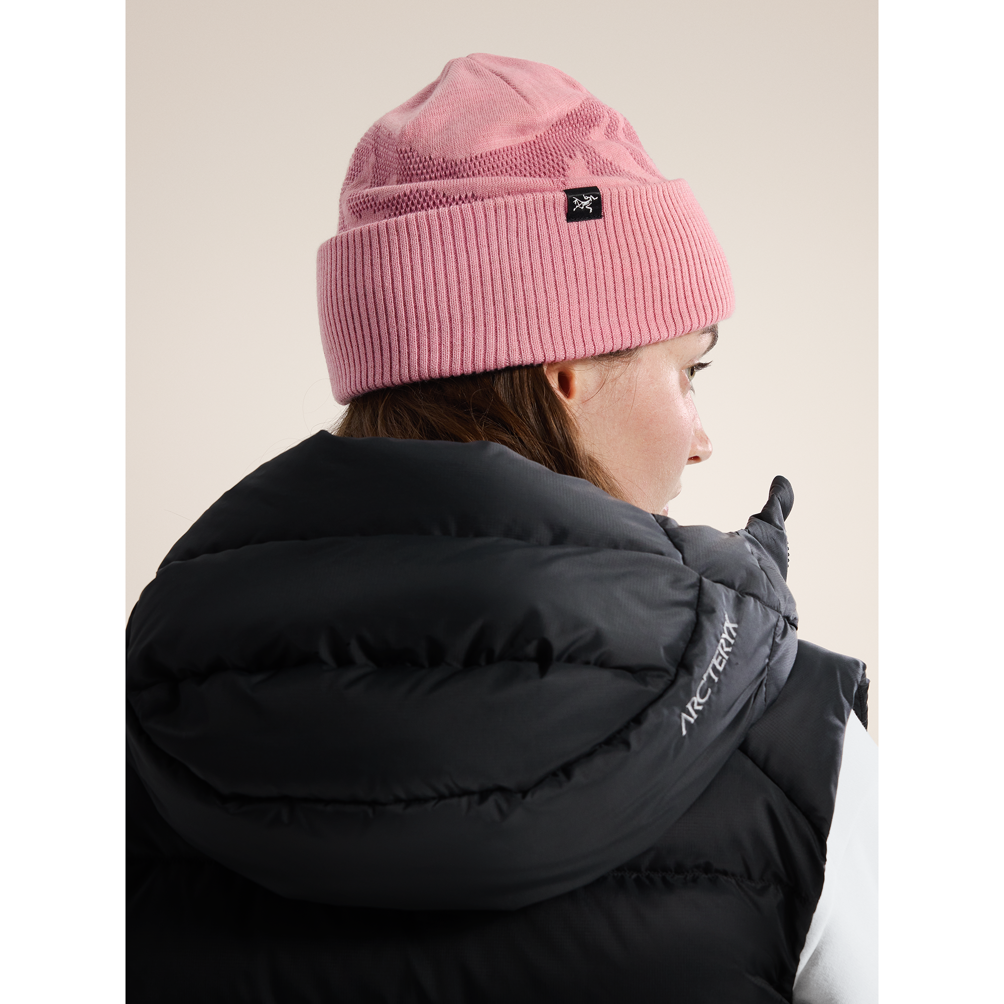 アメリカ購入正規ARC’TERYX Grotto Toque Roseニット帽 Arc'teryx Grotto Ribbed Toque
