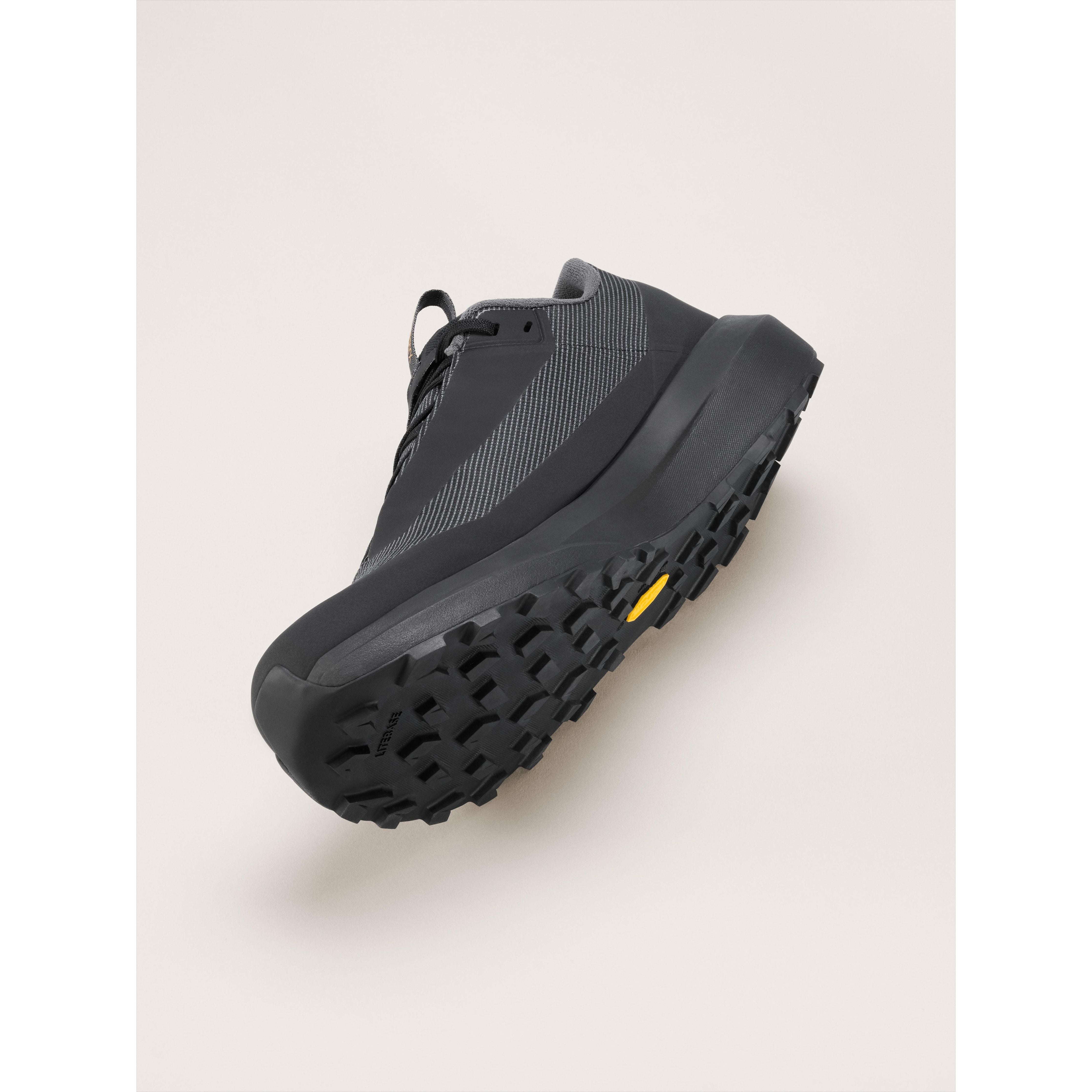 #color_black-black