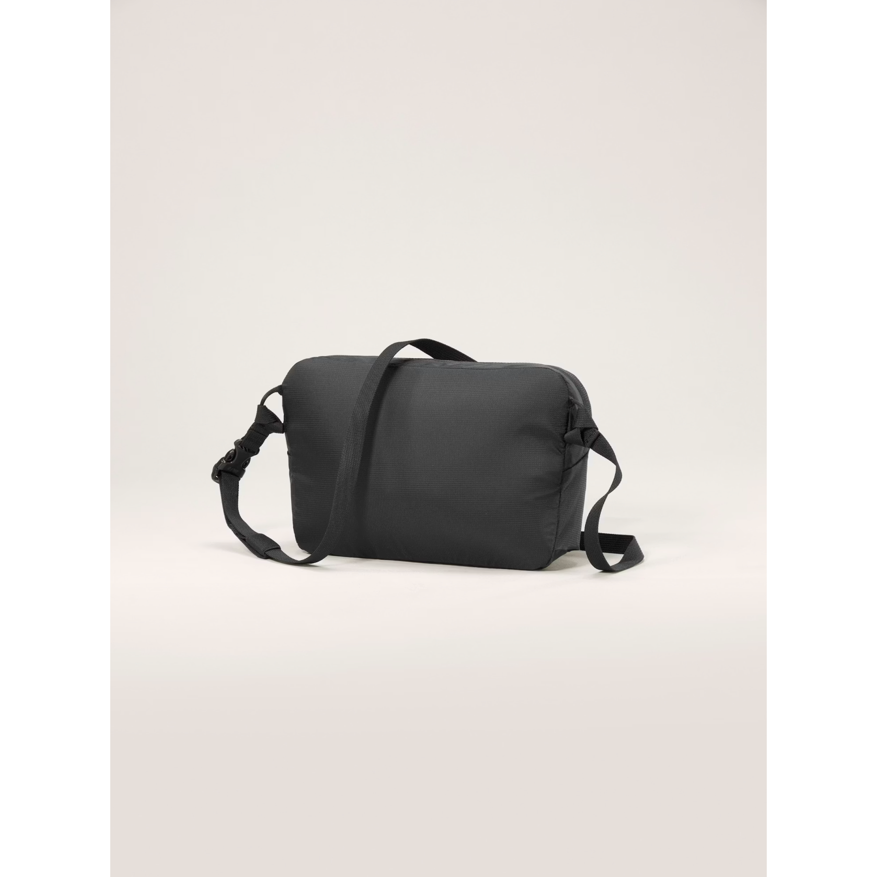 r*u様 ARC’TERYX Heliad Crossbody black Arc'teryx Heliad Crossbody Bag