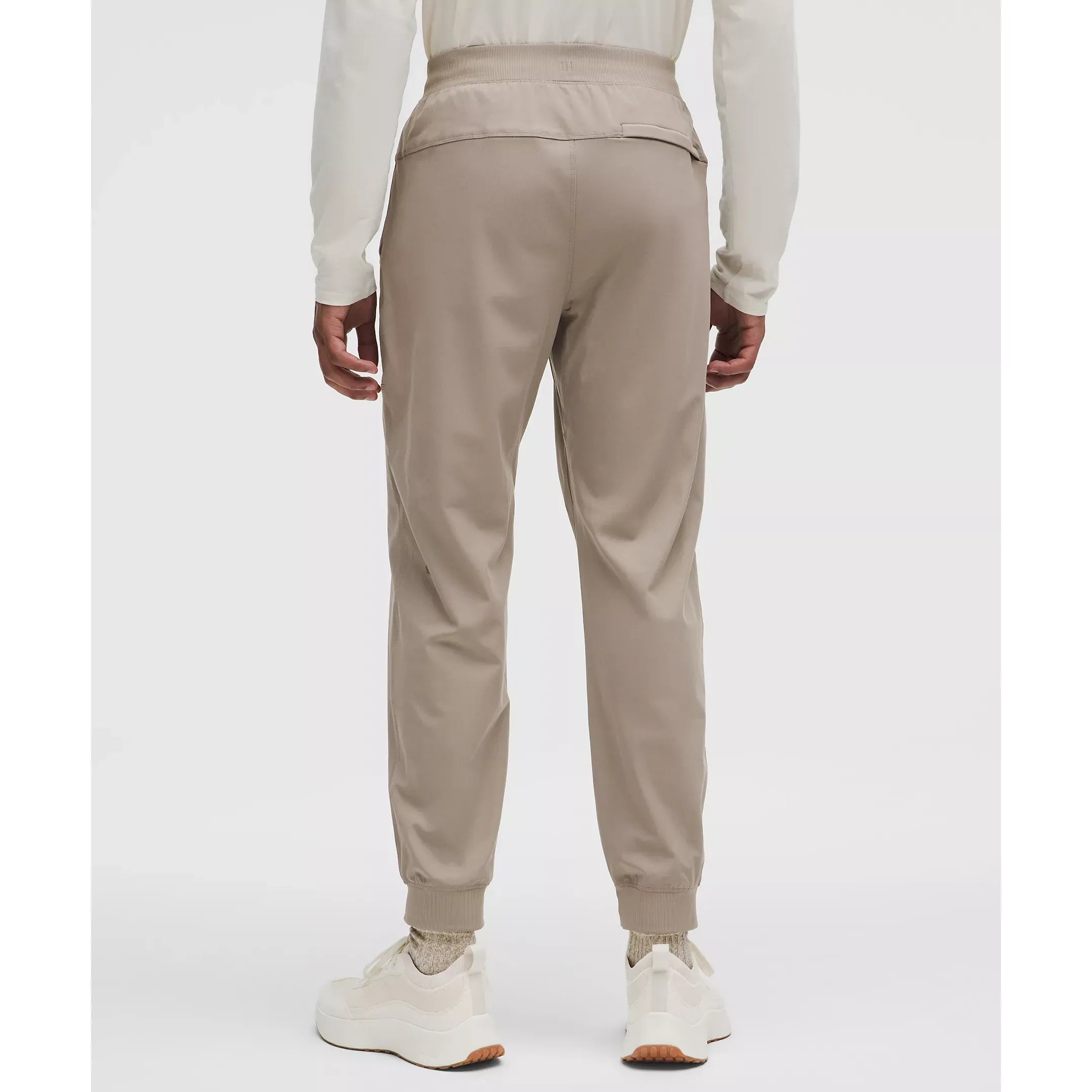 Lululemon Men's ABC Jogger Regular in Warm Ash Grey