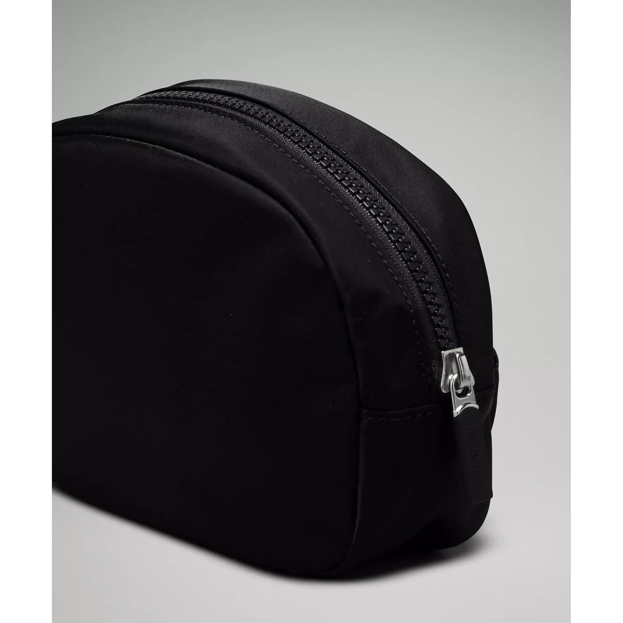 lululemon pouch bag City Essentials Mini 2L in Black/Silver reconditioned fish finders Humminbird Designed For Casual 012125launch Size:3/0 2pk