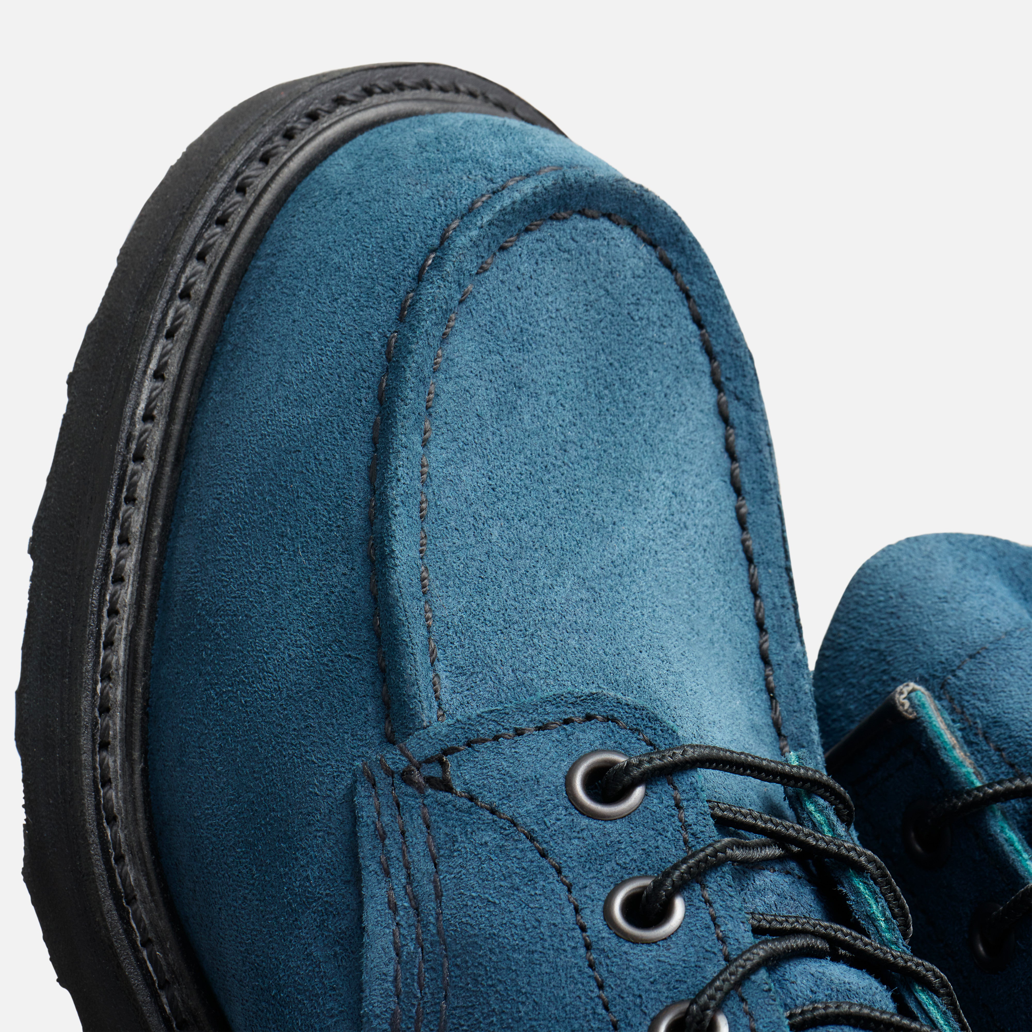 Red Wing Men's 6-Inch Classic Moc in Tidal Muleskinner