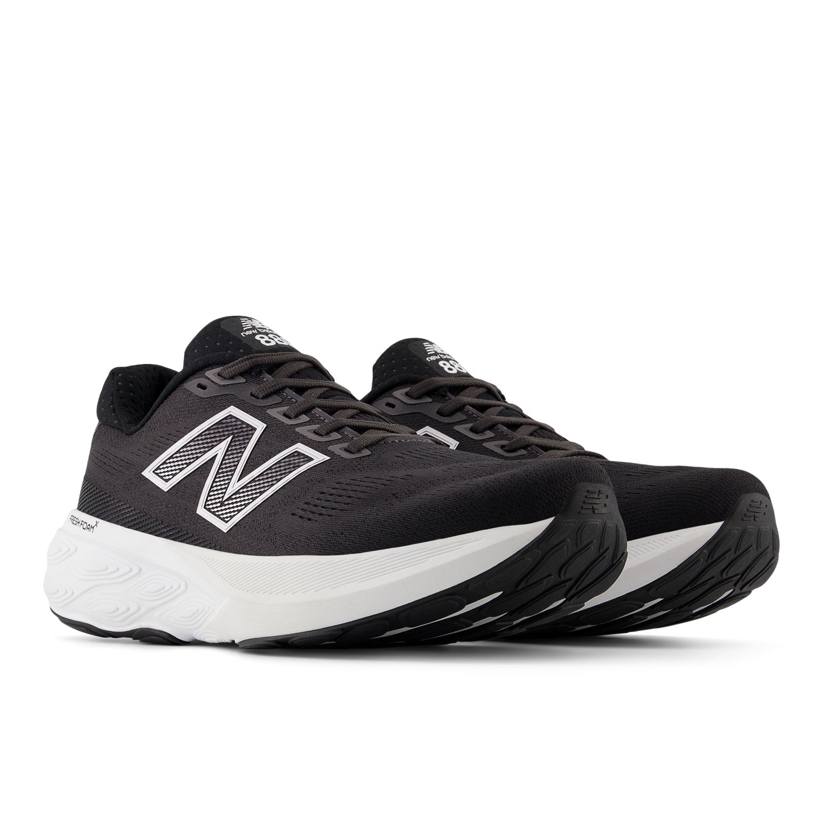 New Balance Men's Fresh Foam X 880v15 in Black with NB 103 White and Reflection